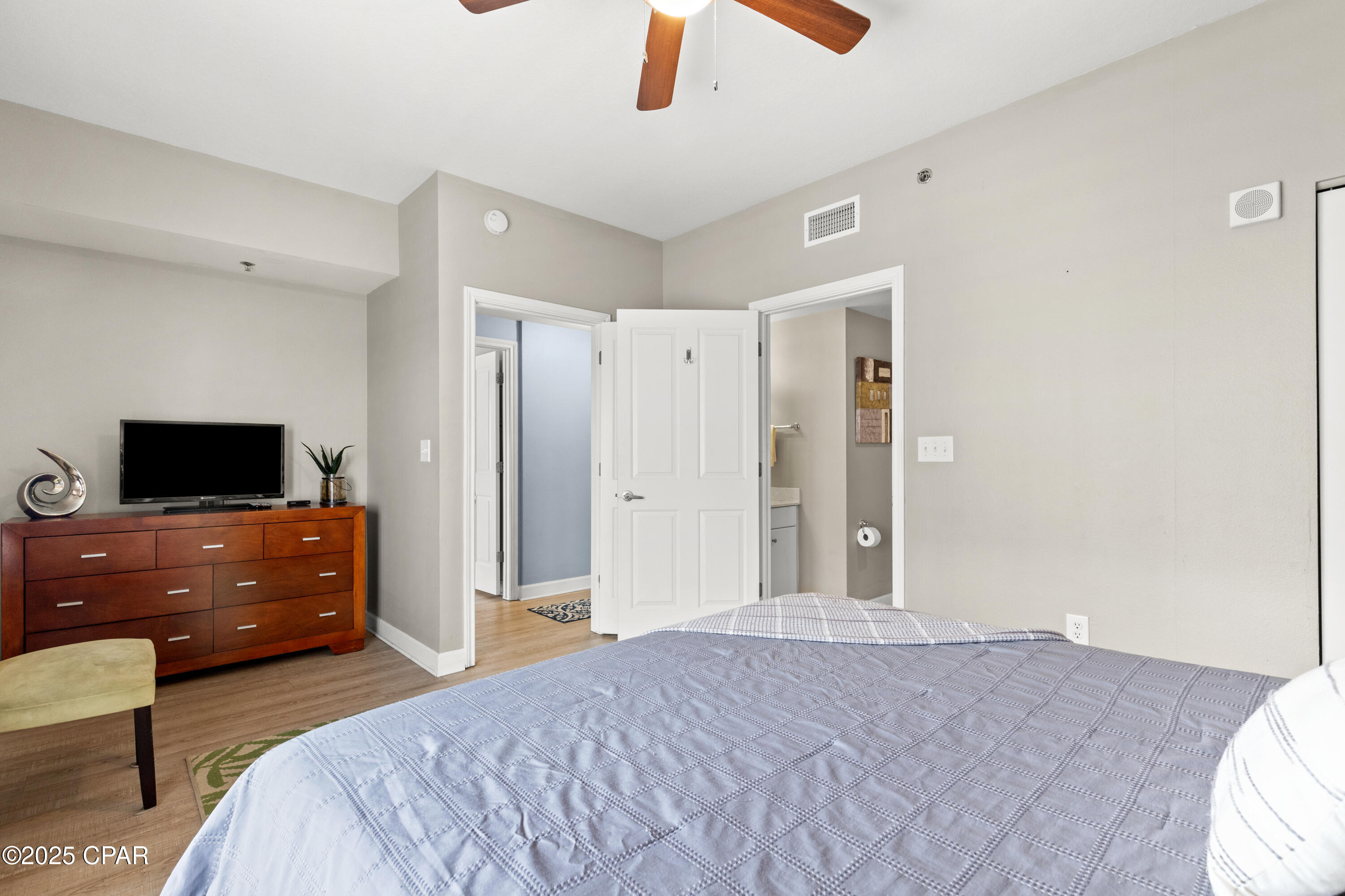 T41z0aiayjibm0l5aifp8i_ufzslde5cy2keb_17b5u