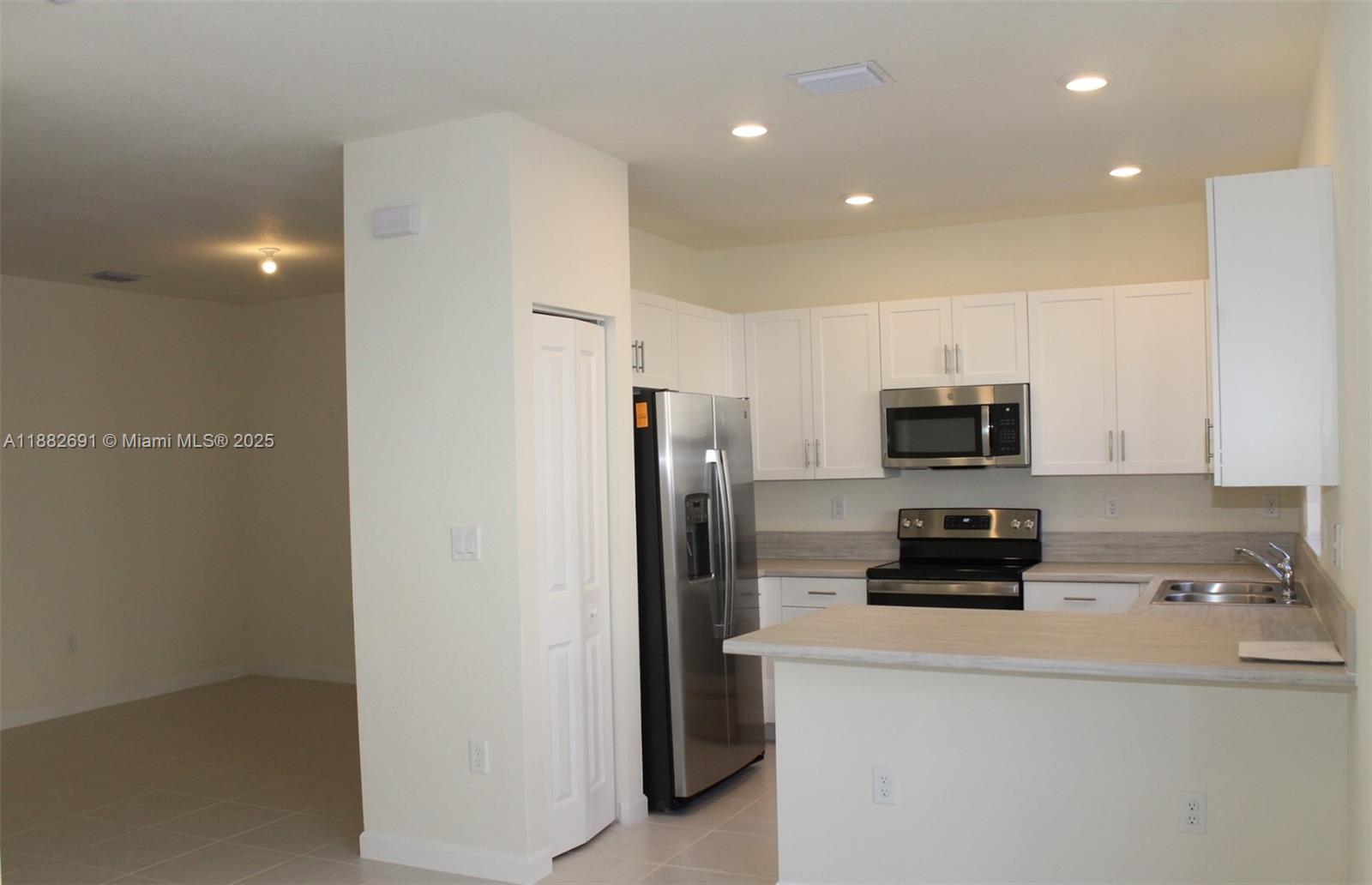 Property photo # 3