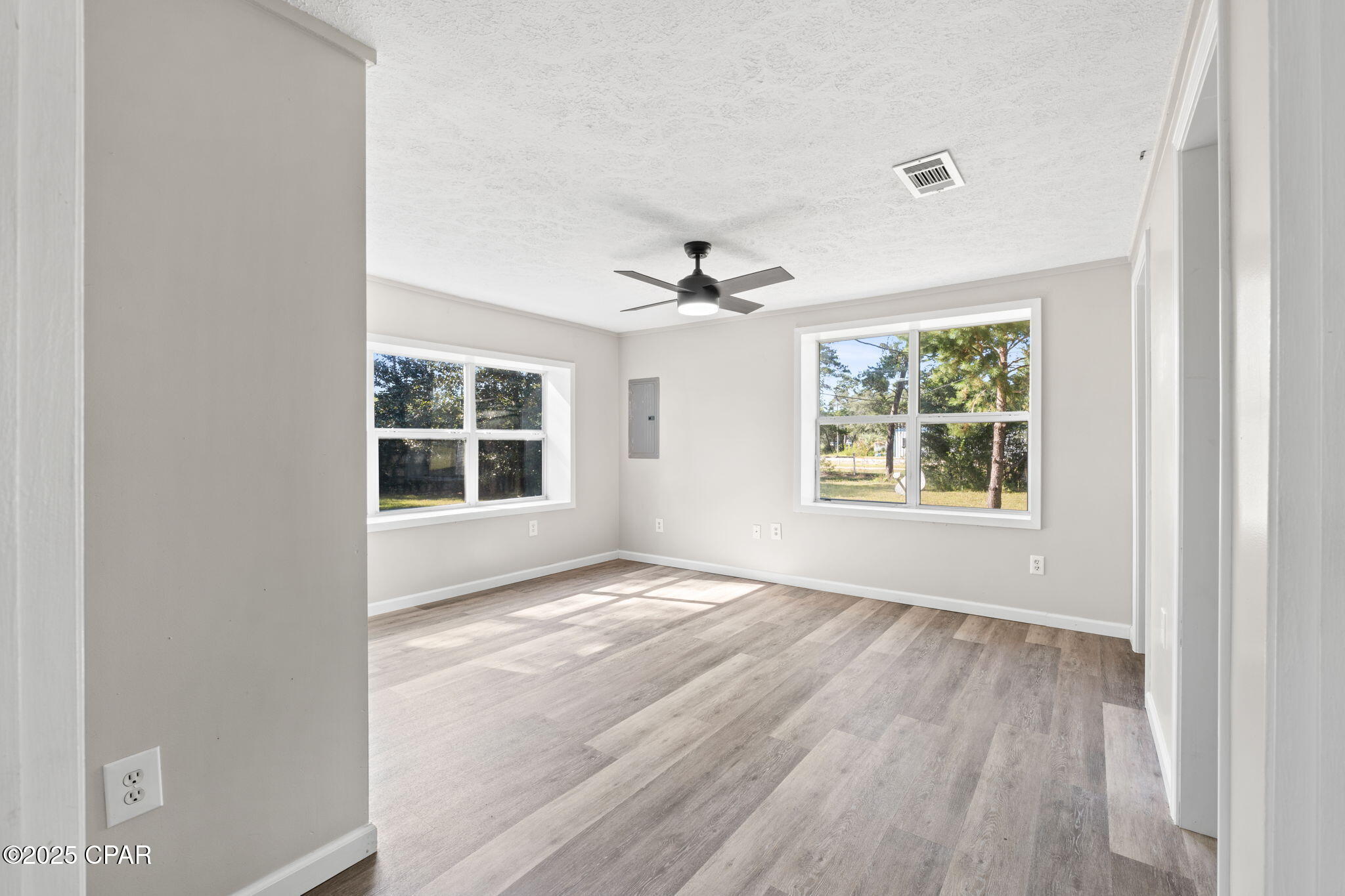 Batvkd1j6a6jpoewfbdf0tdpmavuujq_vmzixlxm4qm