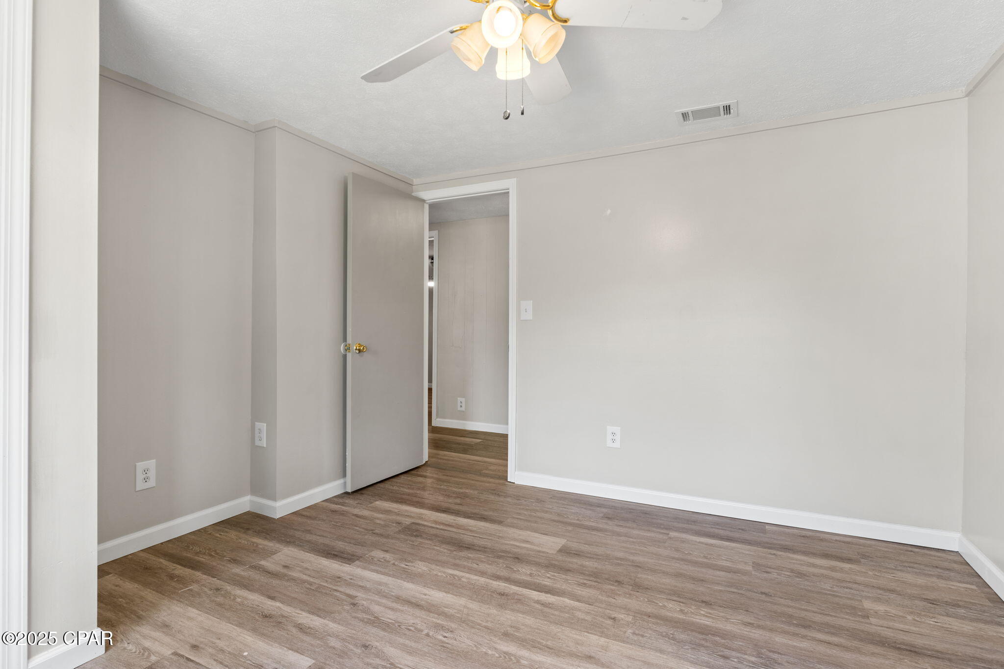  Akfamgxvxbrb1a_kuq9lbwsder0d_6b4jdnkvkazrk