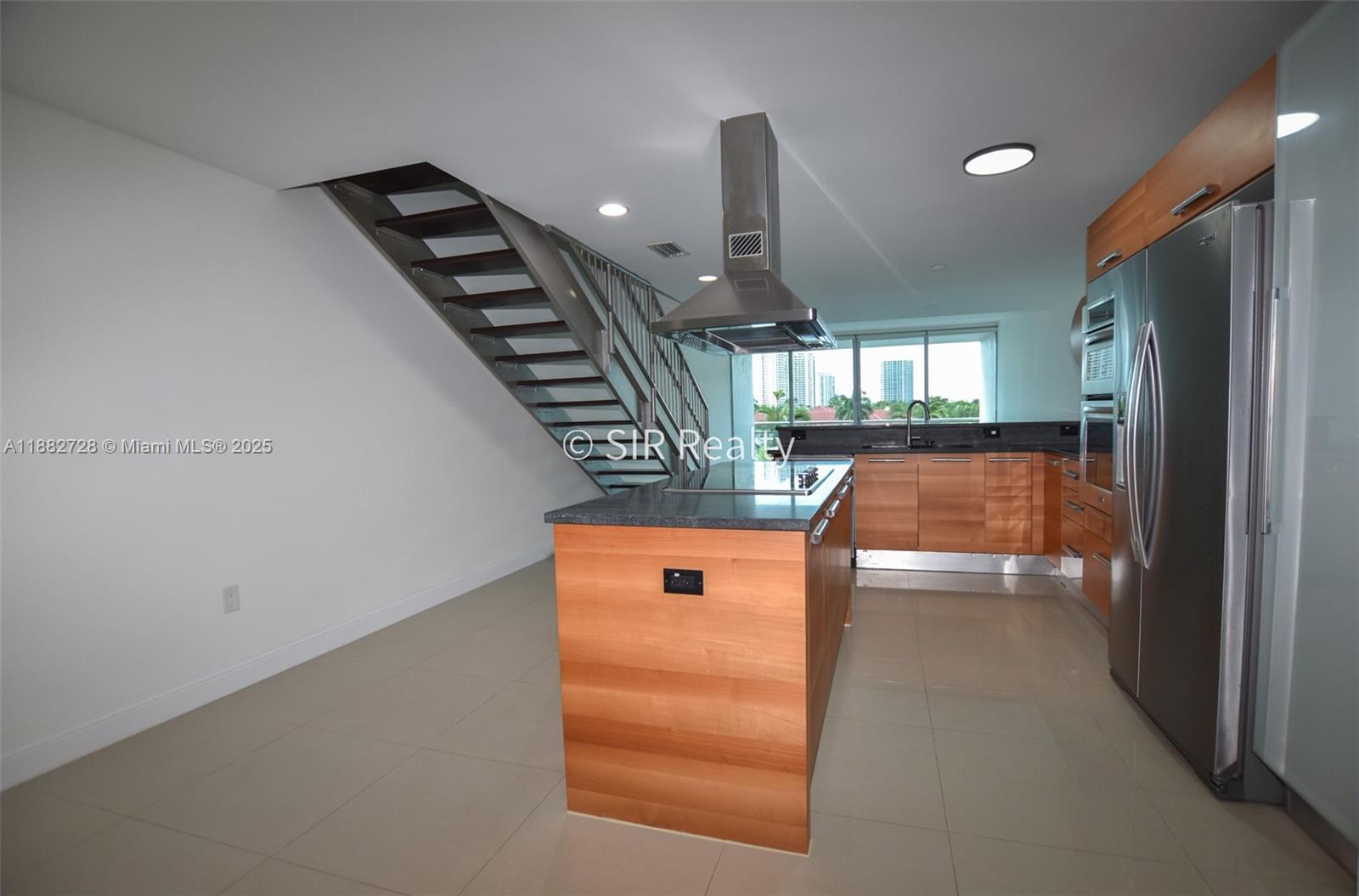 Property photo # 0