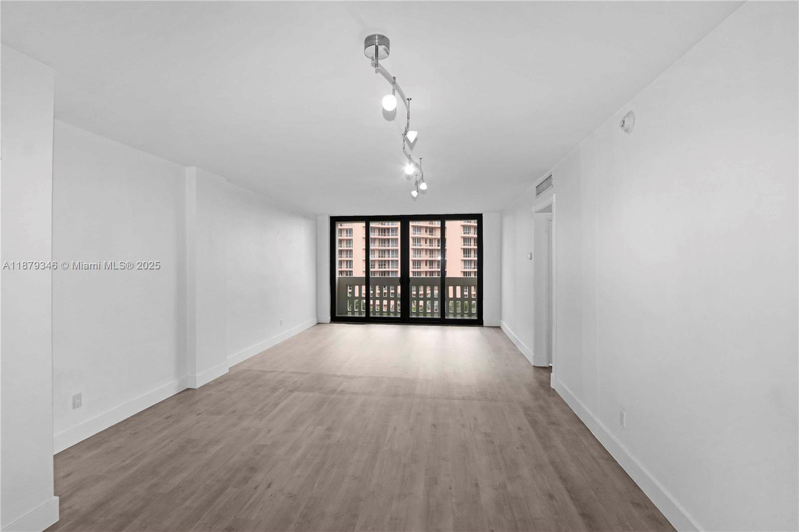 90 Edgewater Dr Unit 718, Coral Gables, Florida 33133