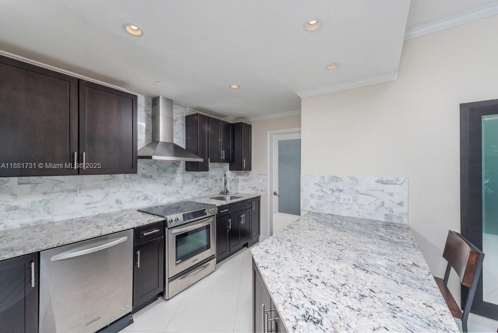 Property photo # 9
