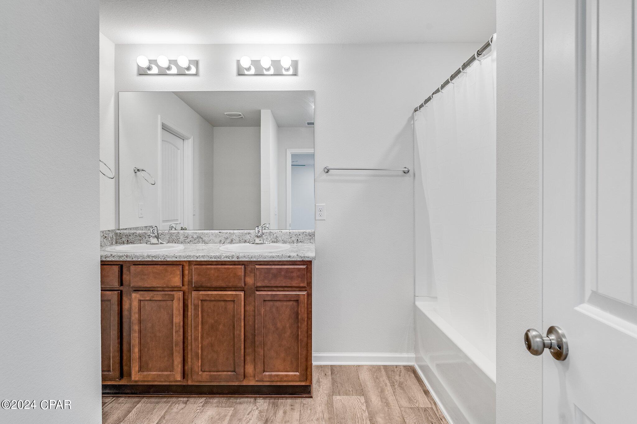 M82jbo6hb_vm4gx2hu8ly8s5zoglzuq6dqfwvekipv8