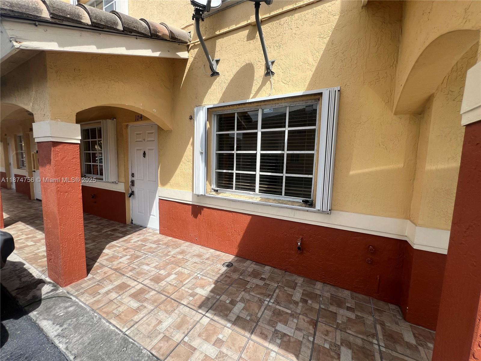 West Palm Villas V Condo