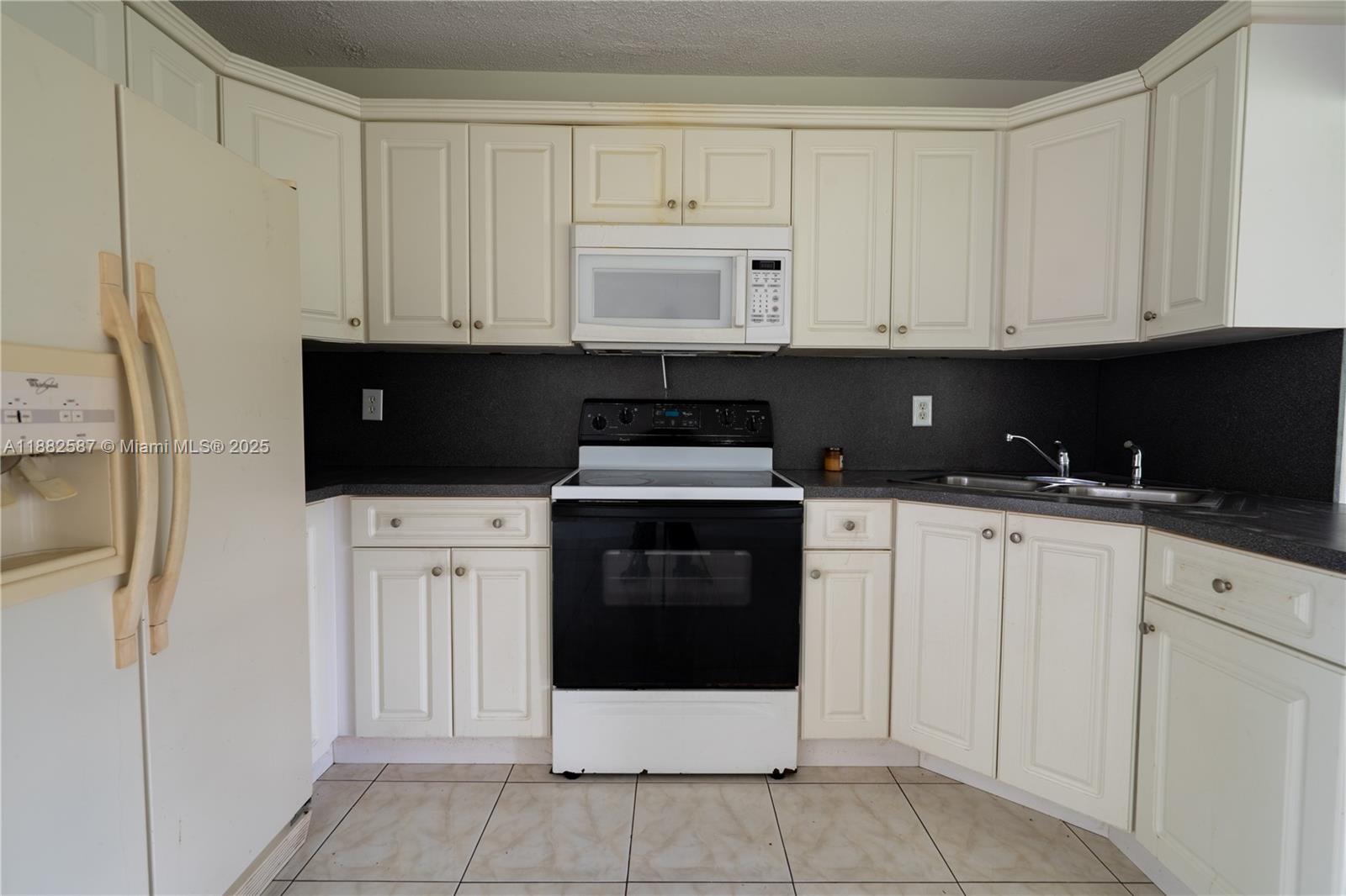 Property photo # 6