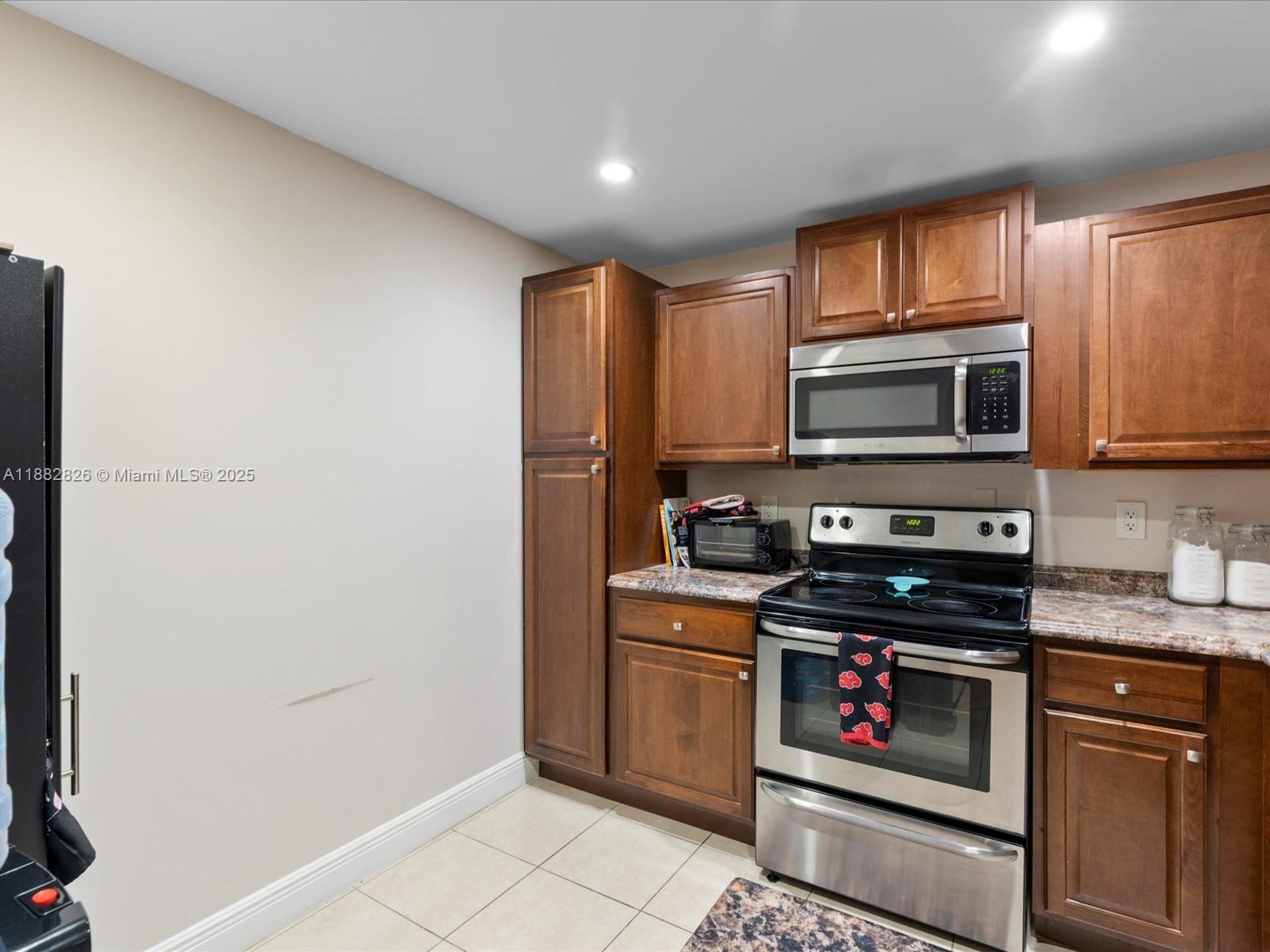 Property photo # 8