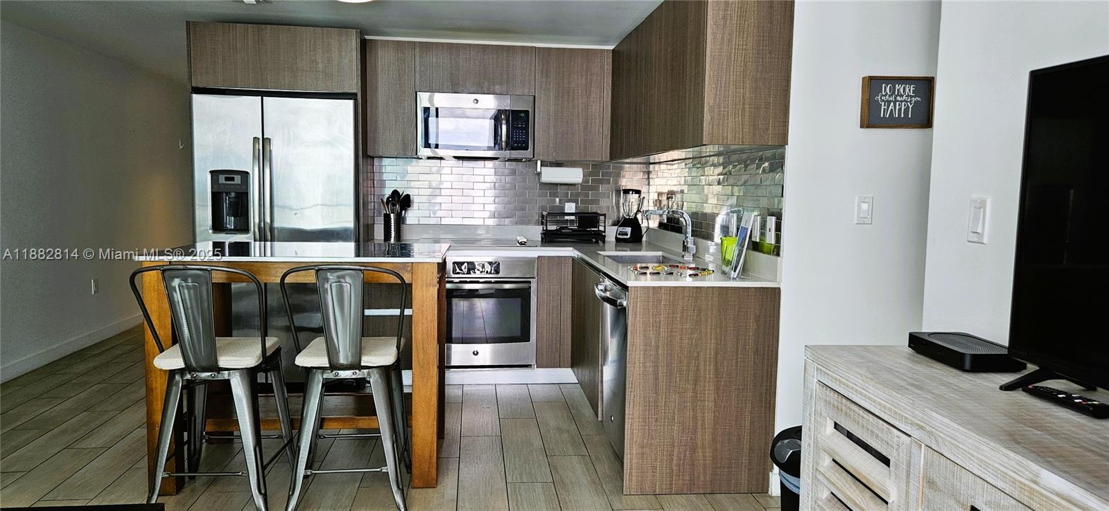 Property photo # 8