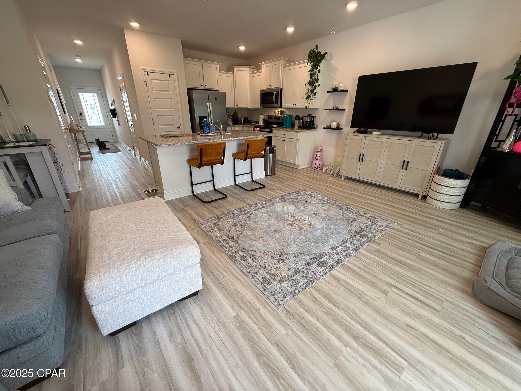 Image 6 For 467 Melrose Way