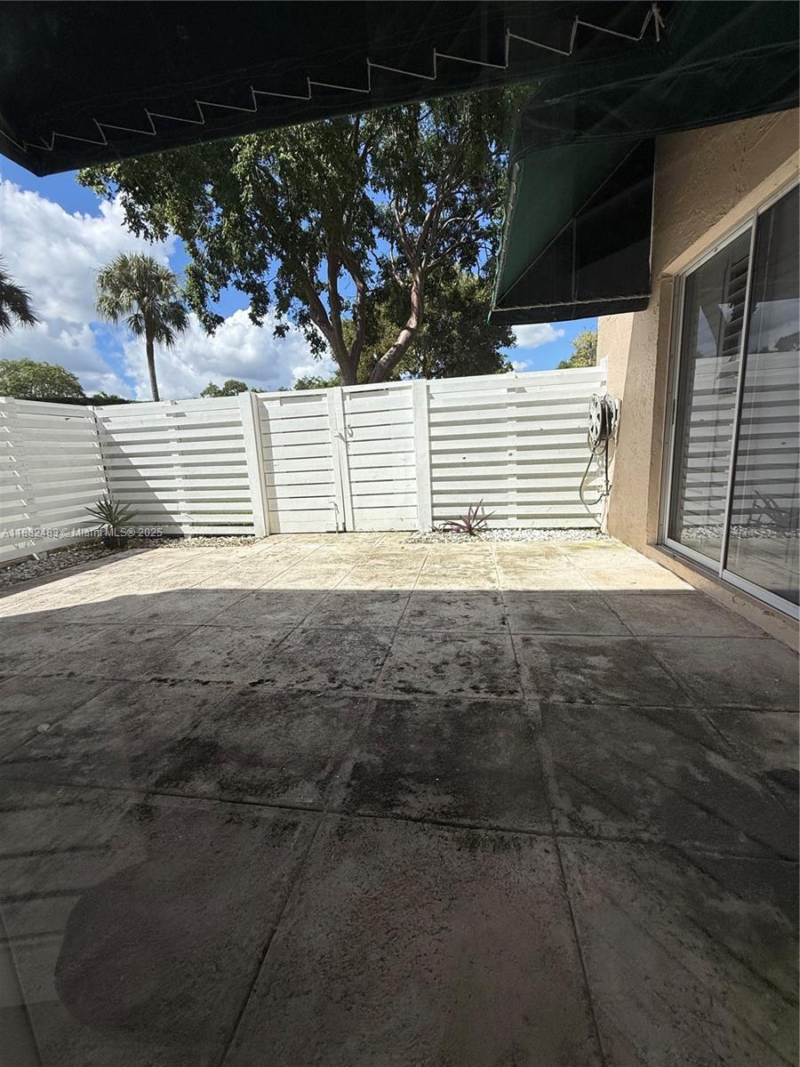 Property photo # 9