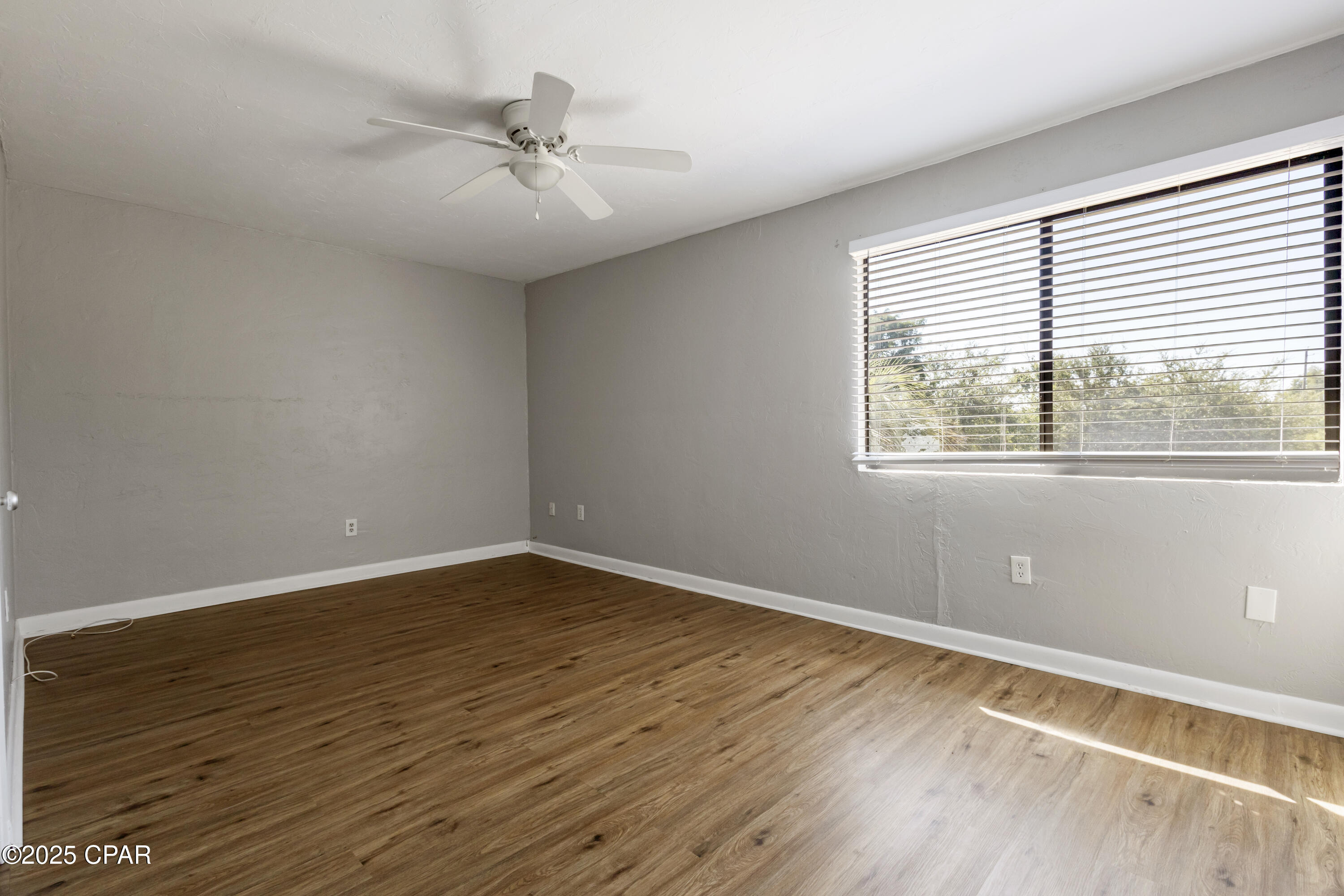 Image 12 For 1025 19th 28b Street 28b