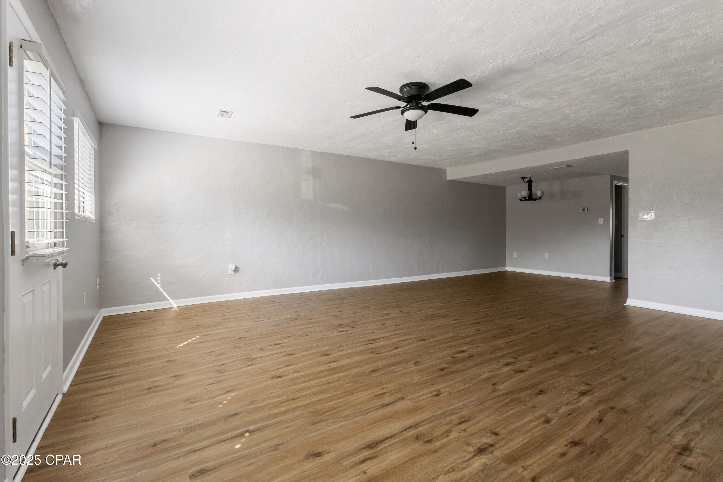 Image 4 For 1025 19th 28b Street 28b