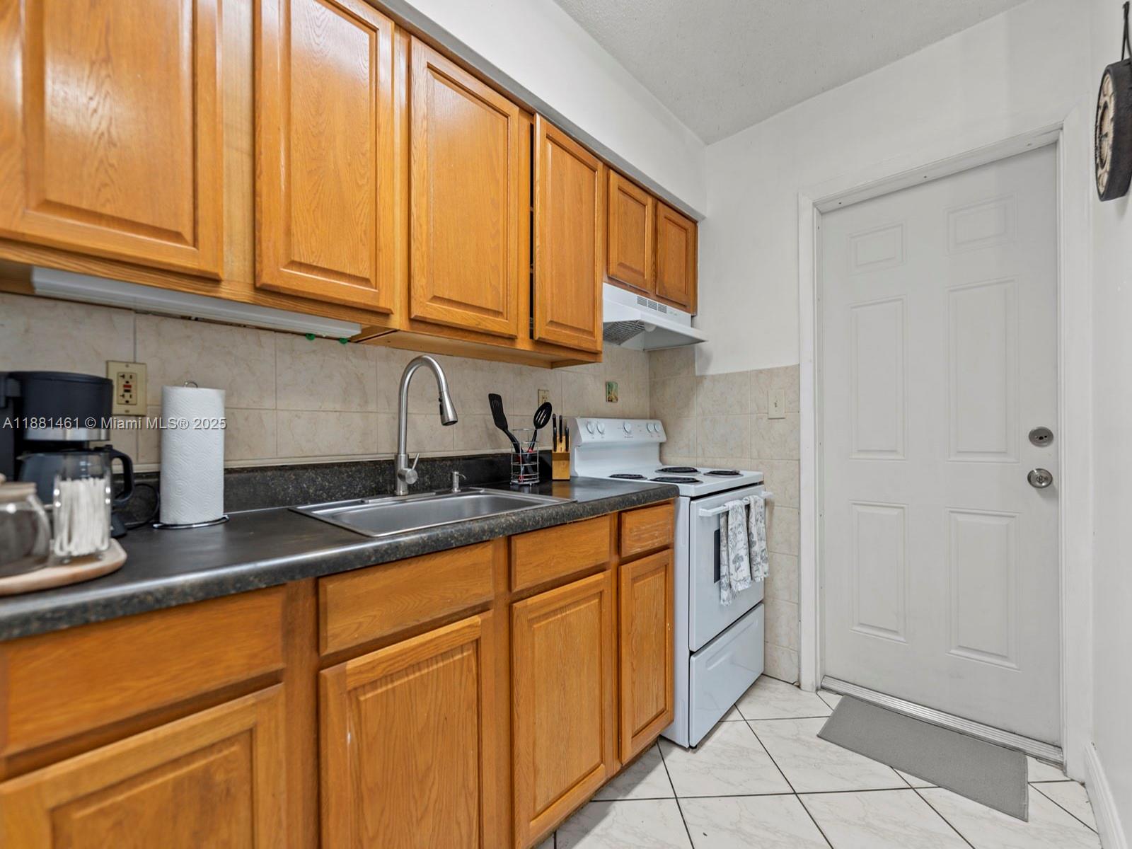 Property photo # 9