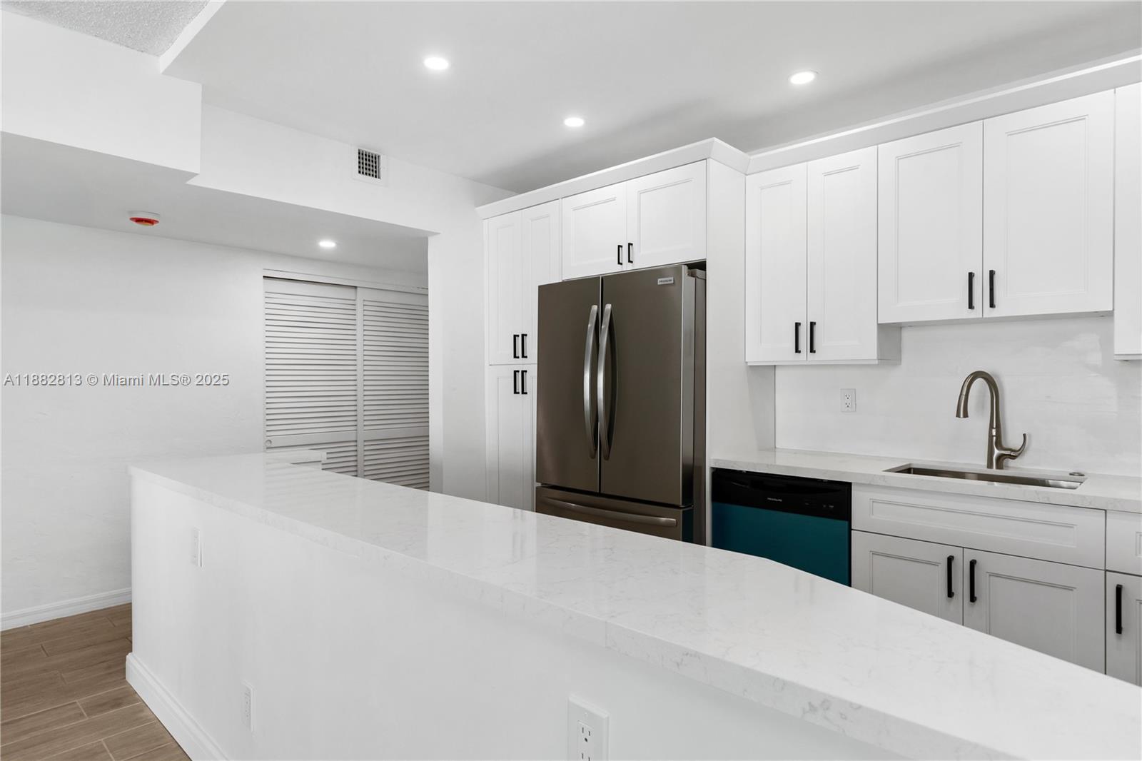 Property photo # 9