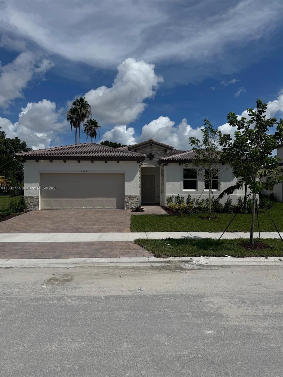 Property photo # 2