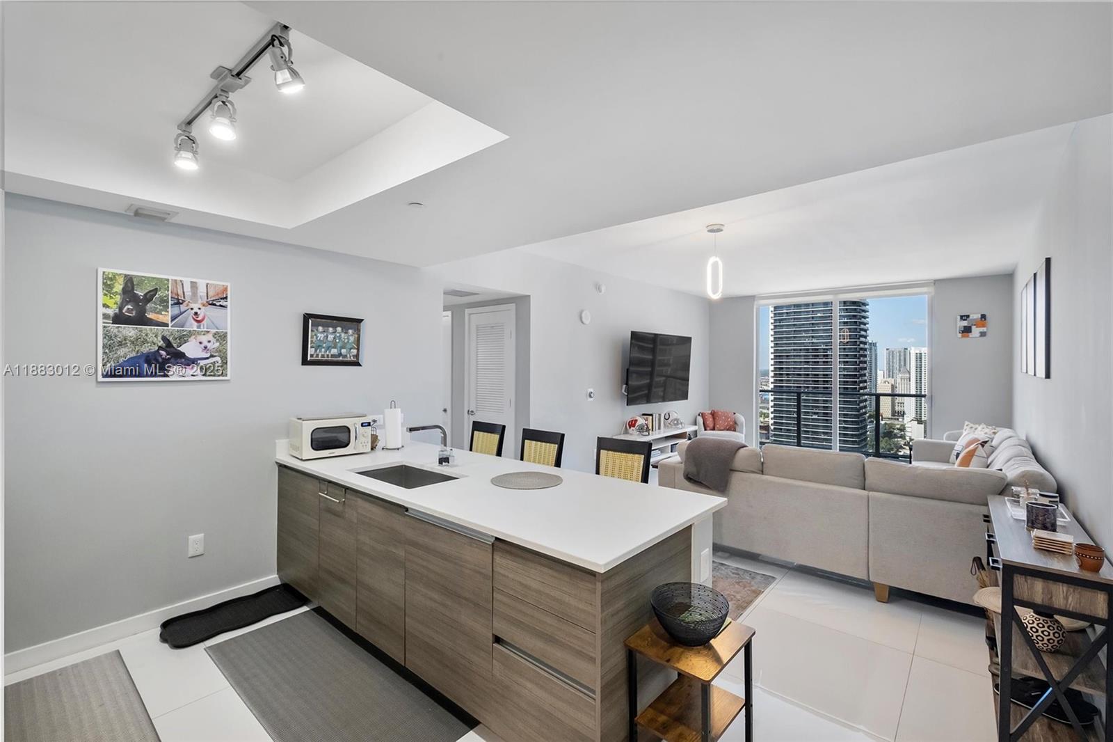 Property photo # 0