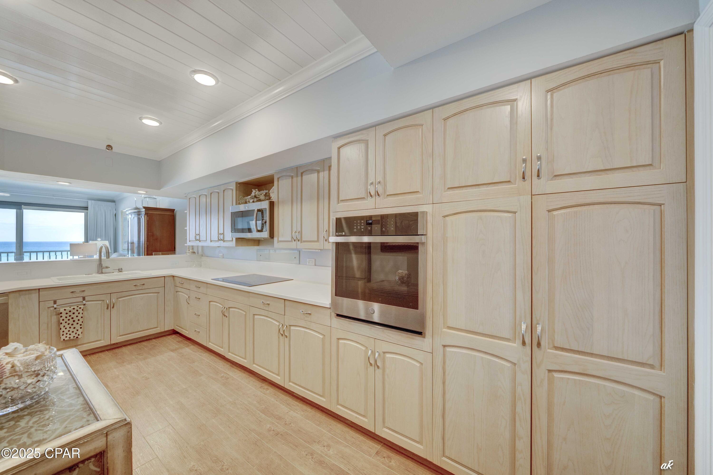 Gptyfqkjci5zev9nkj33zmiuq1ya6gwlcosocxln8su