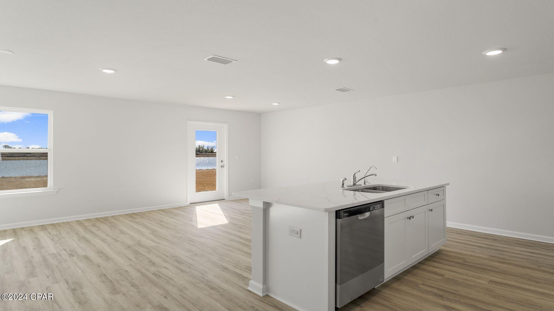 Ul3fhqq7r9ohjvc_8zwtblyekb2xhf663he_npkfx8i