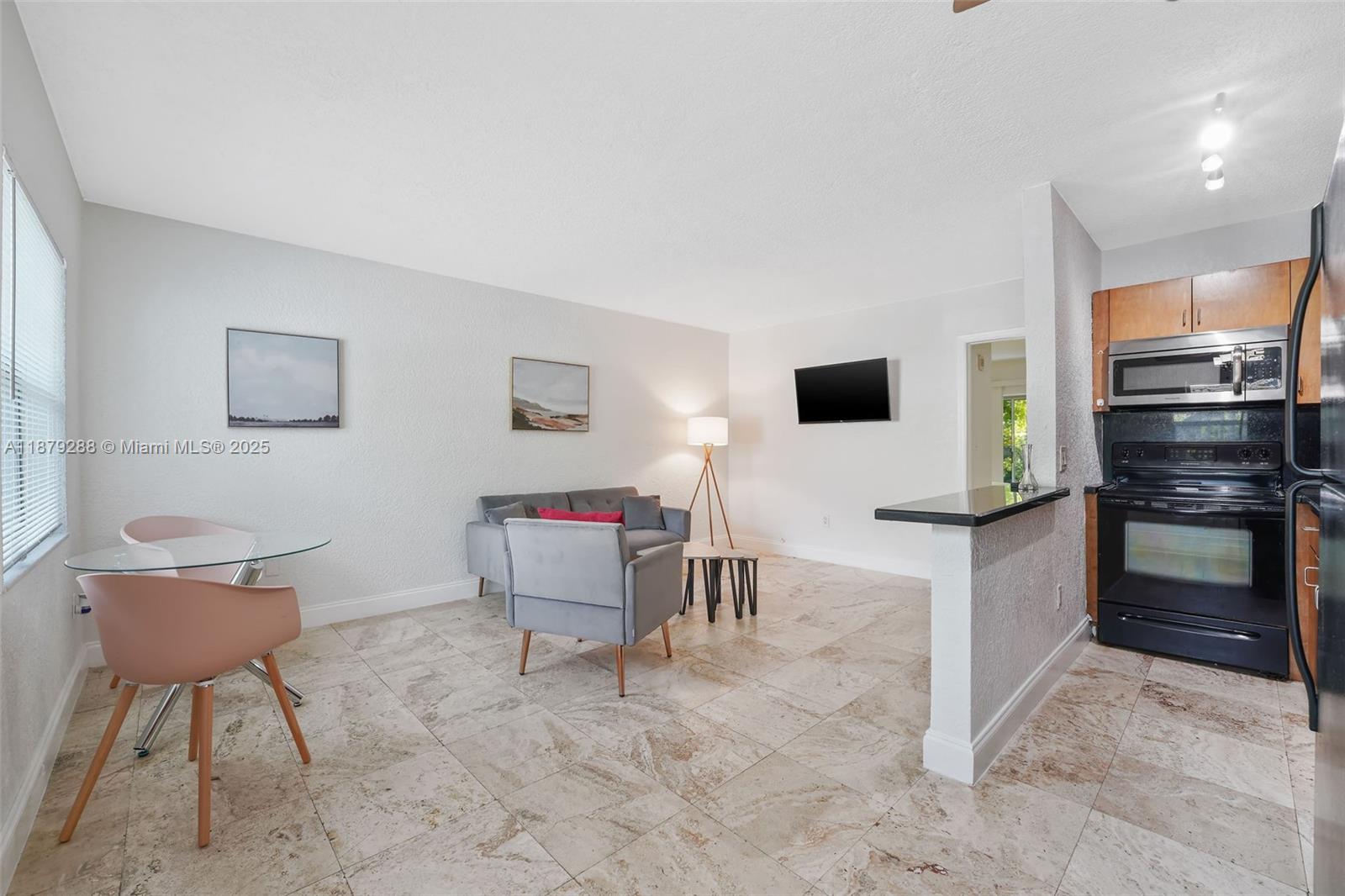 Property photo # 7