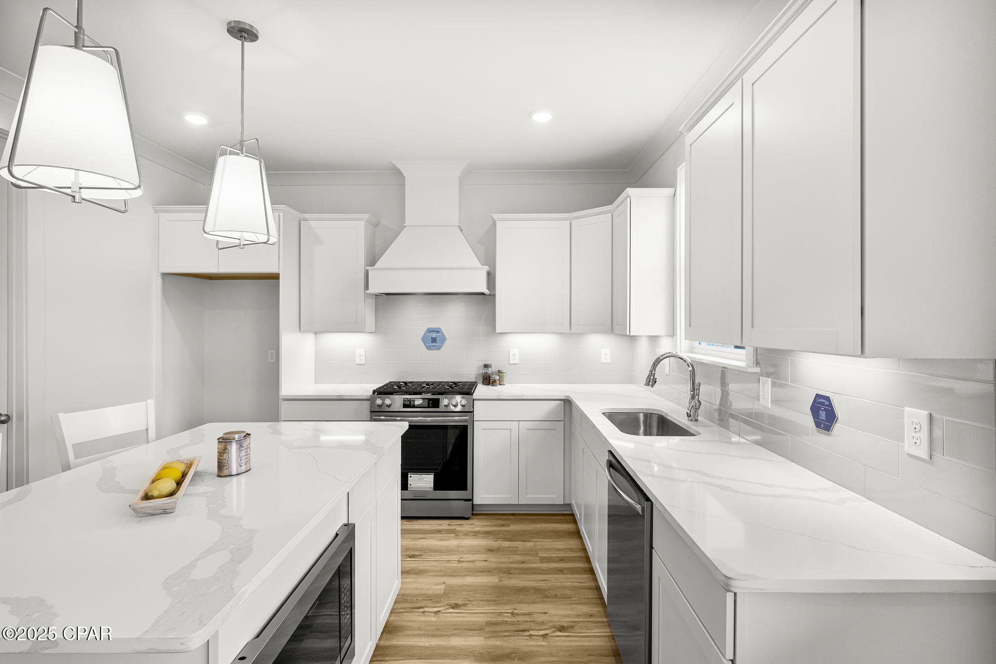 9mvmy_qo1nl Hndzn7gluqp6bbo_qmzf_hkojkrz Yw