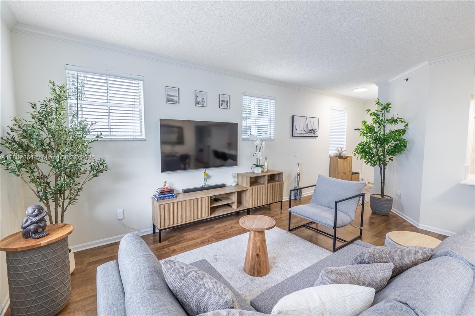 Property photo # 6