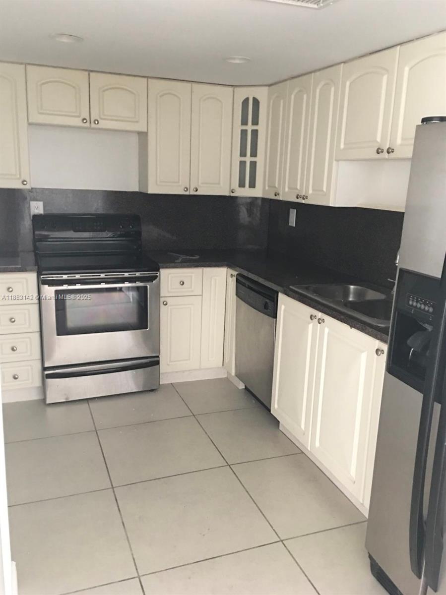 Property photo # 4