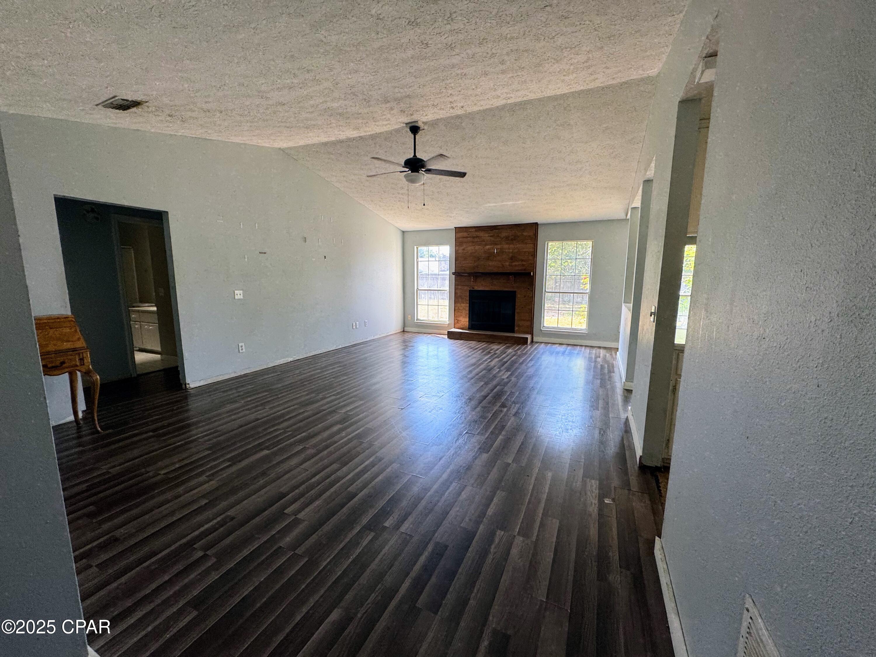 Rxzqlxodmmenmusr9bz3exiuwlzejuydlwaugtvjze4