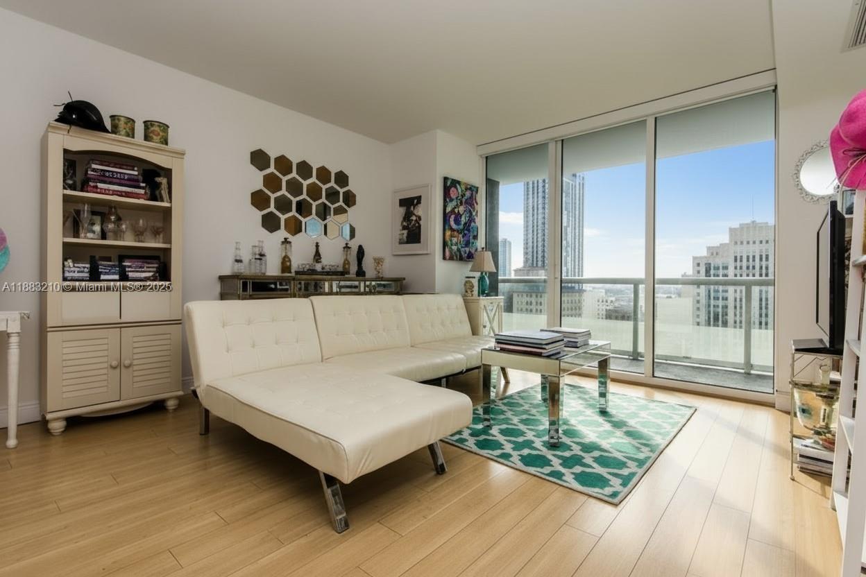 Property photo # 4