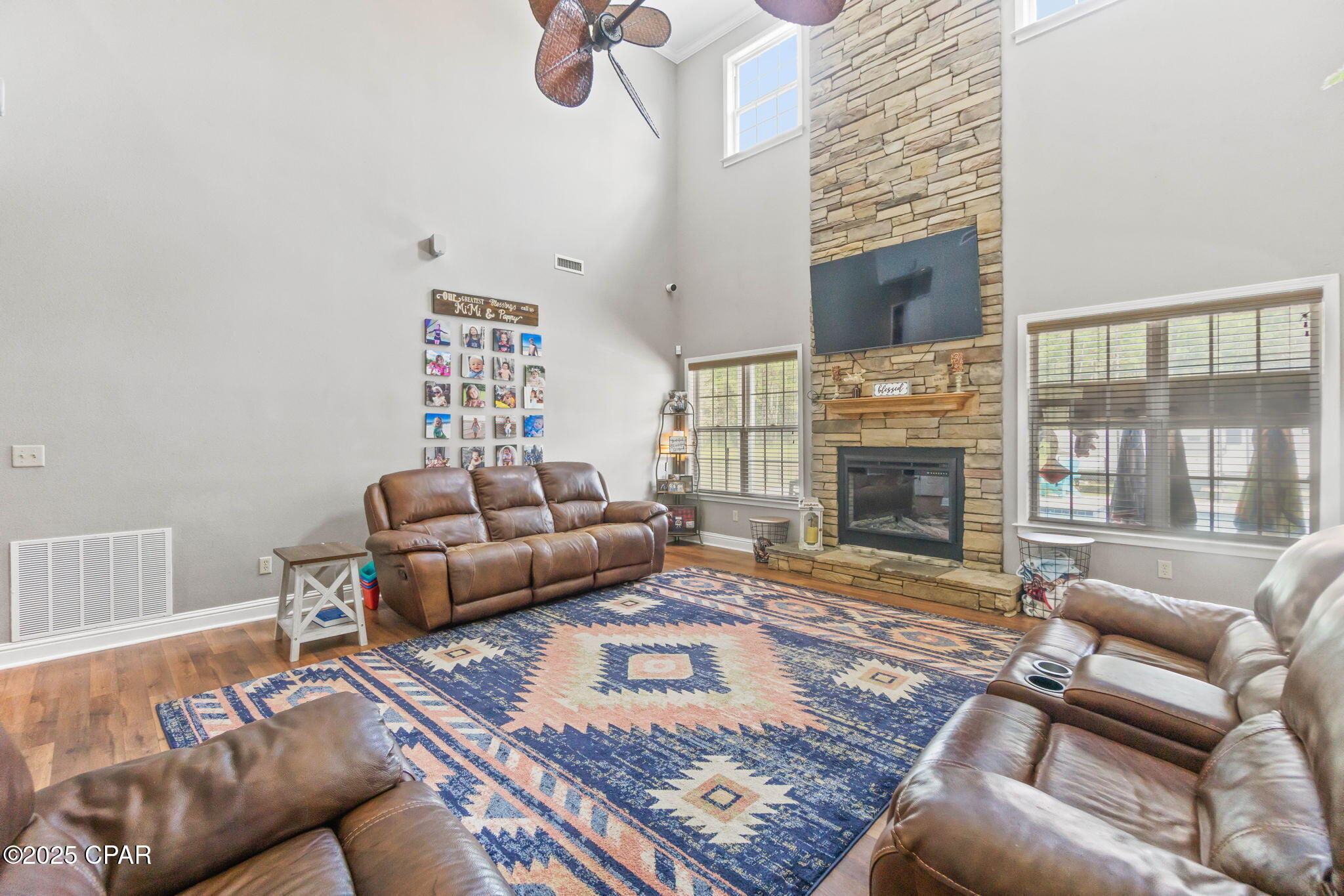 70qs1r5vvzk9gfux_9aam1b9hyjzw5uzusejvkgx4xq