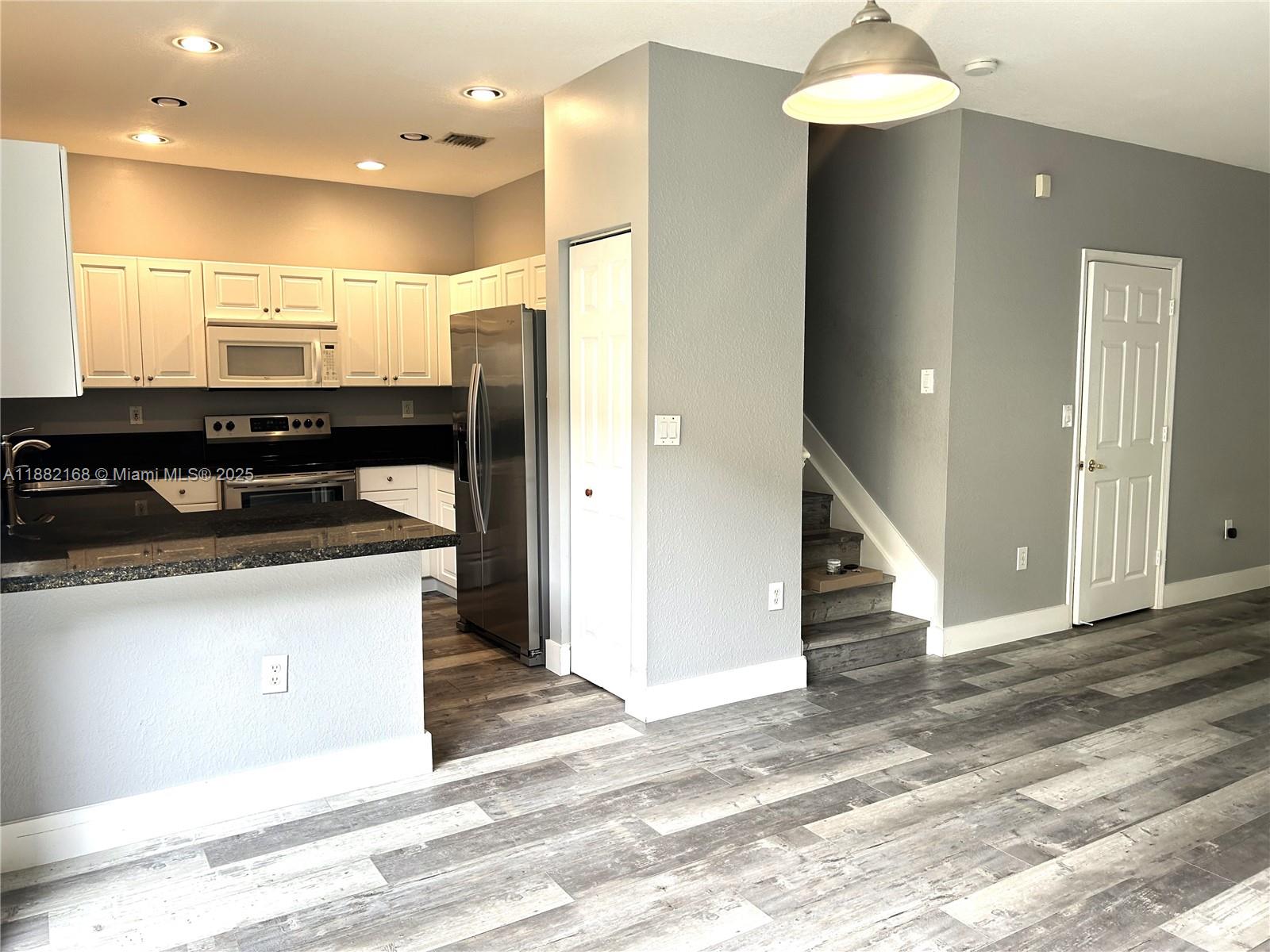 Property photo # 8