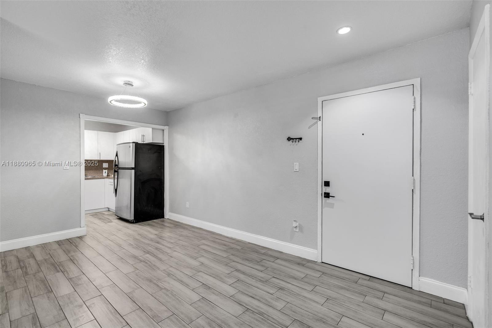 Property photo # 9