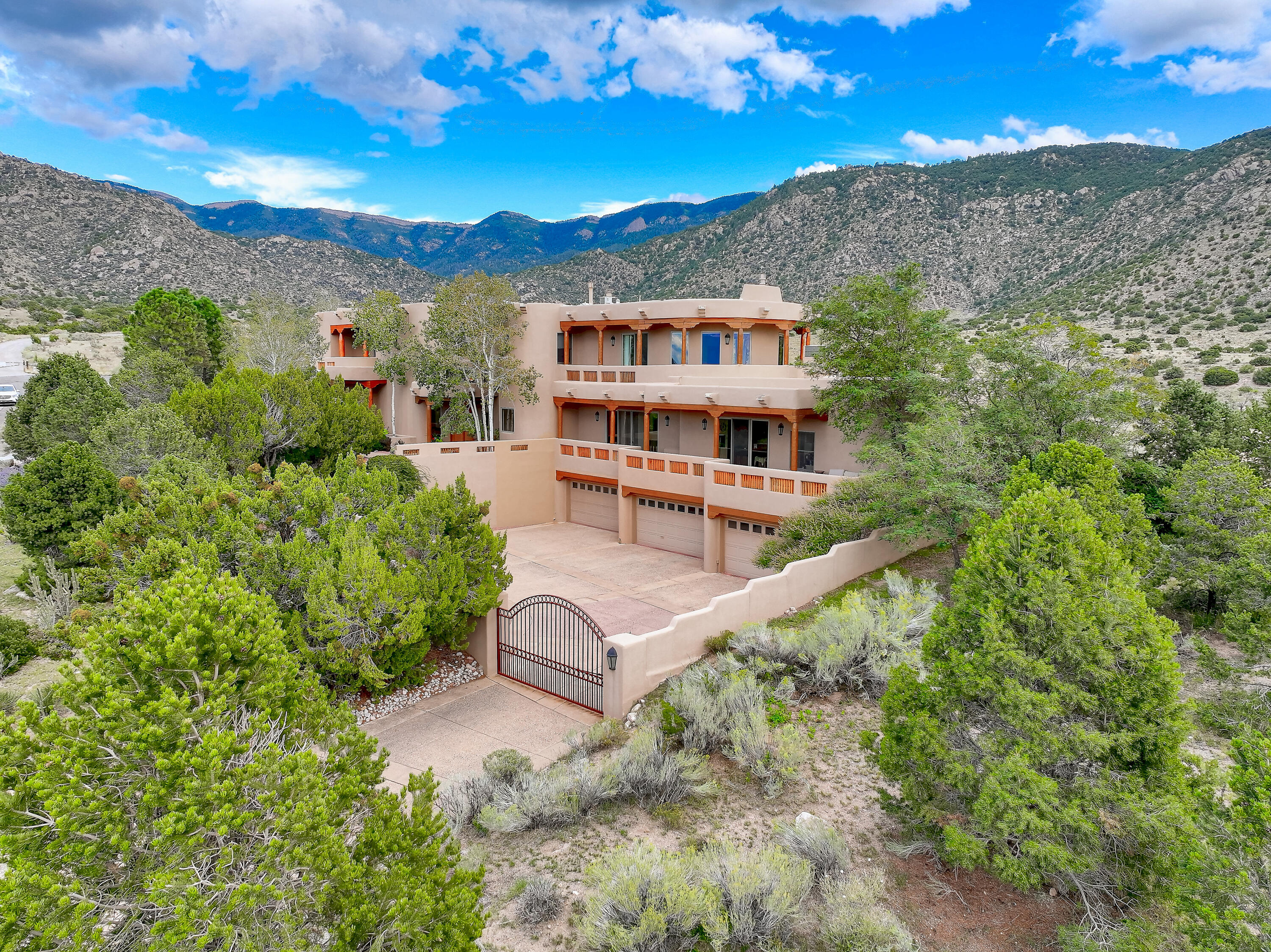 13732 CANADA DEL OSO Place NE 