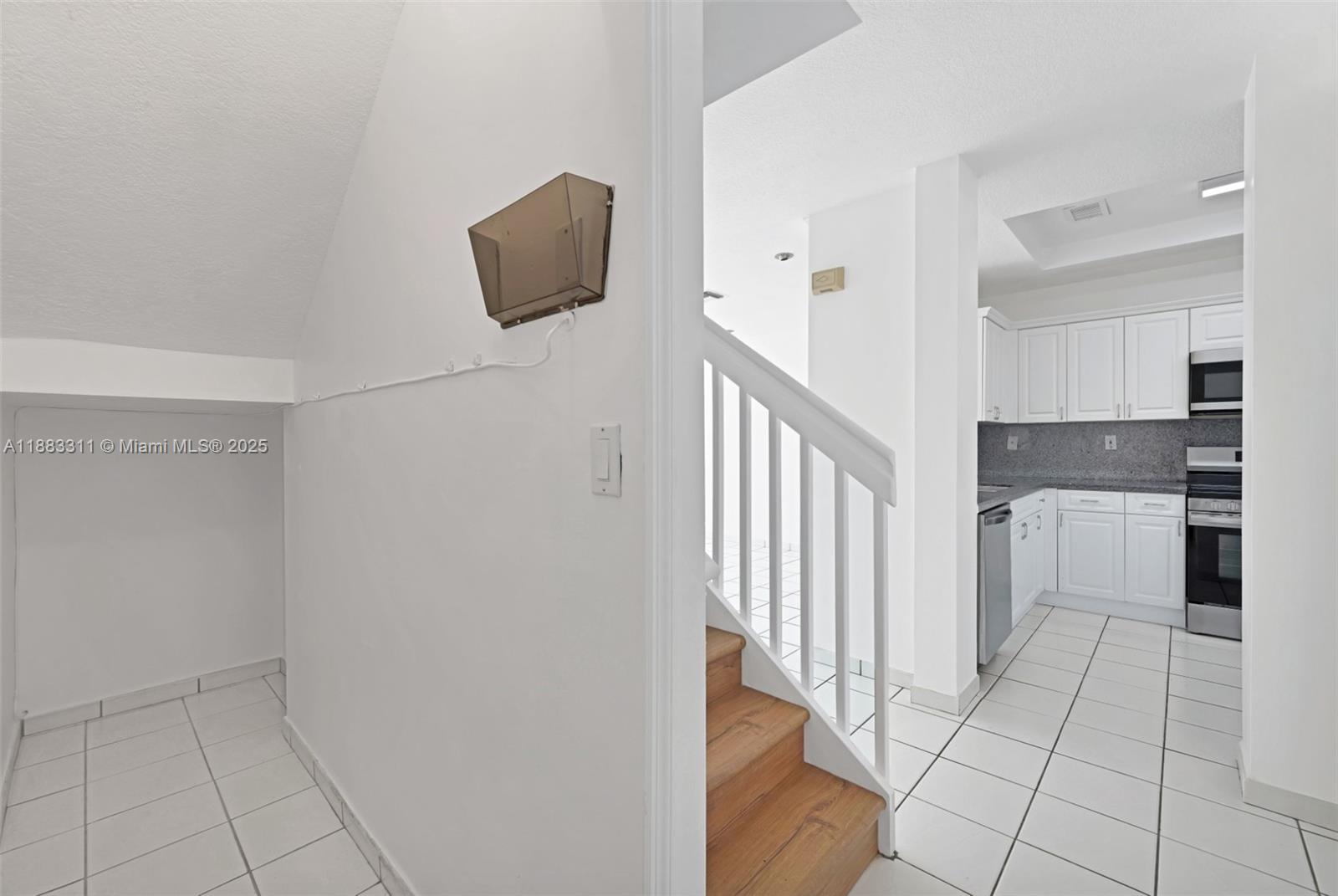 Property photo # 6