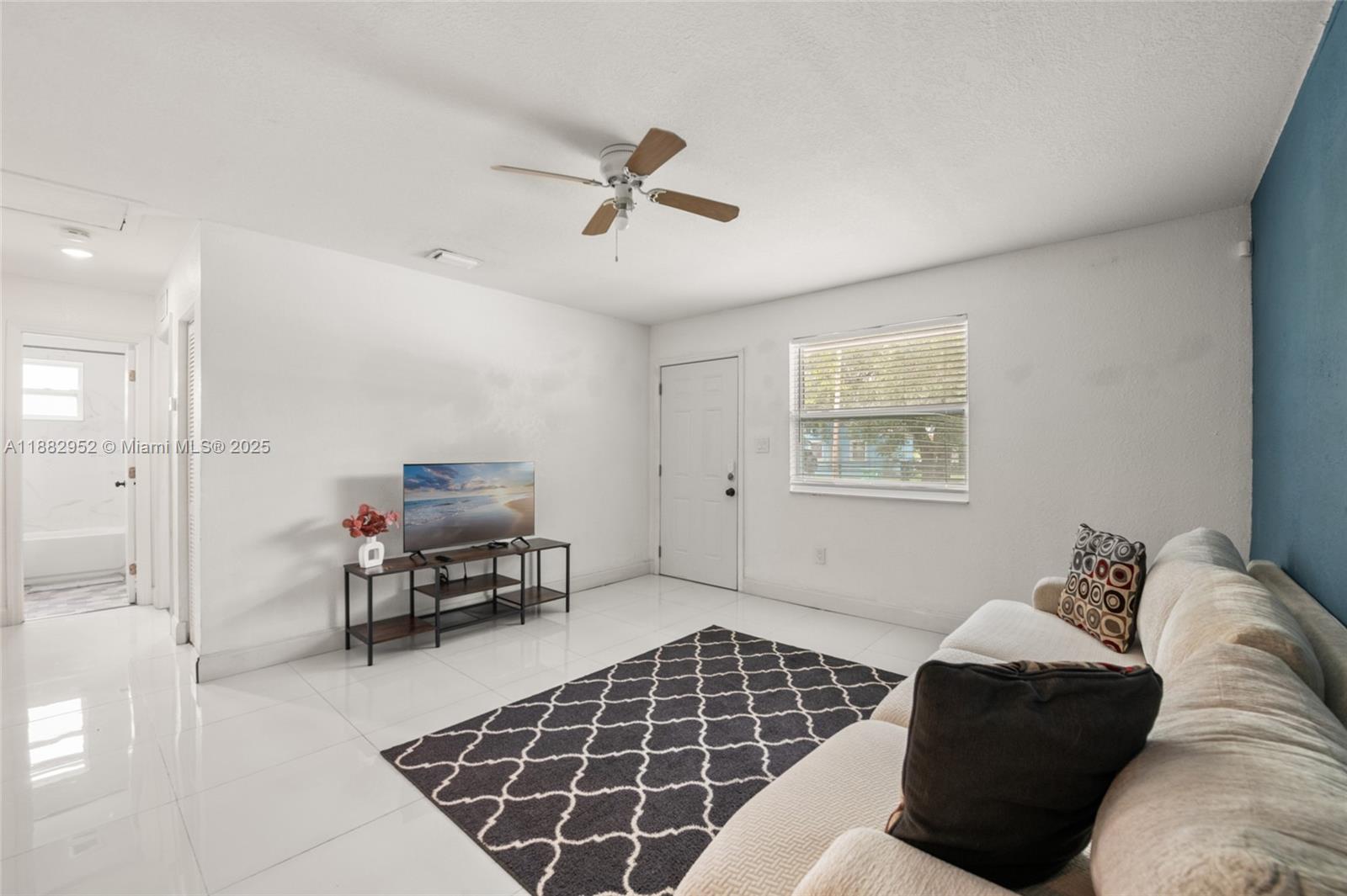 Property photo # 9