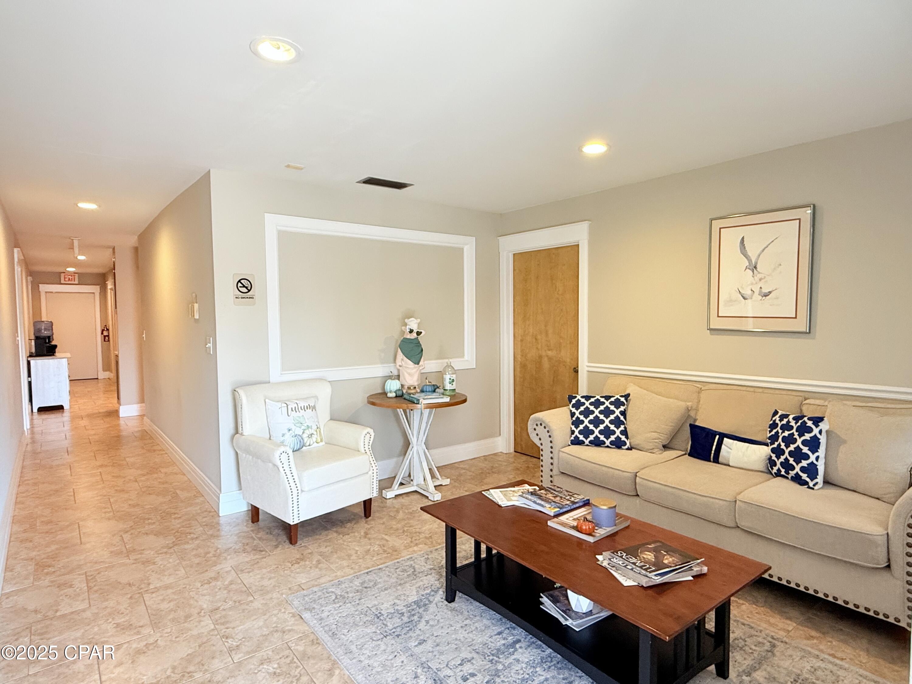 Image 2 For 121 Gwyn Drive E