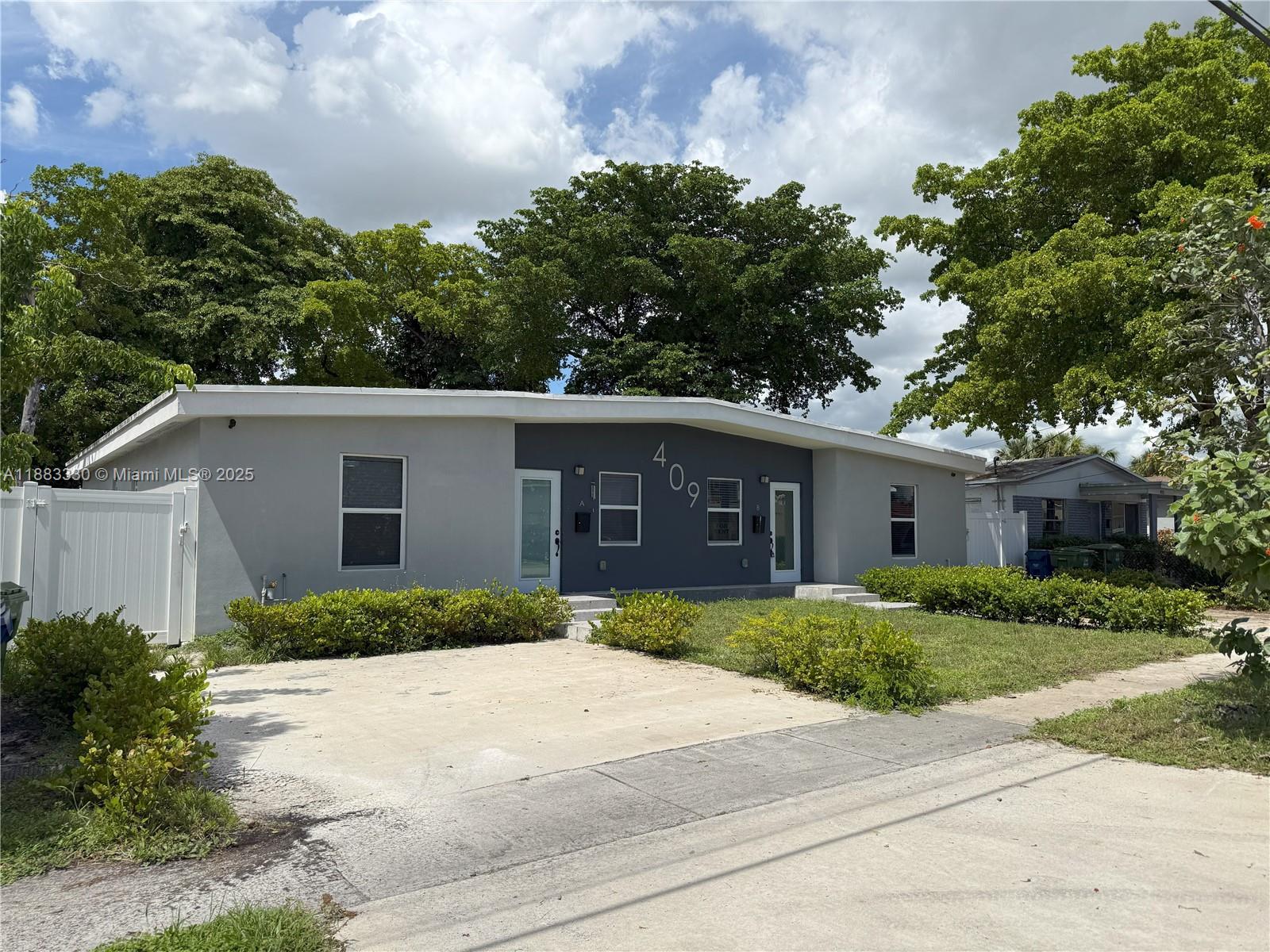 Property photo # 1