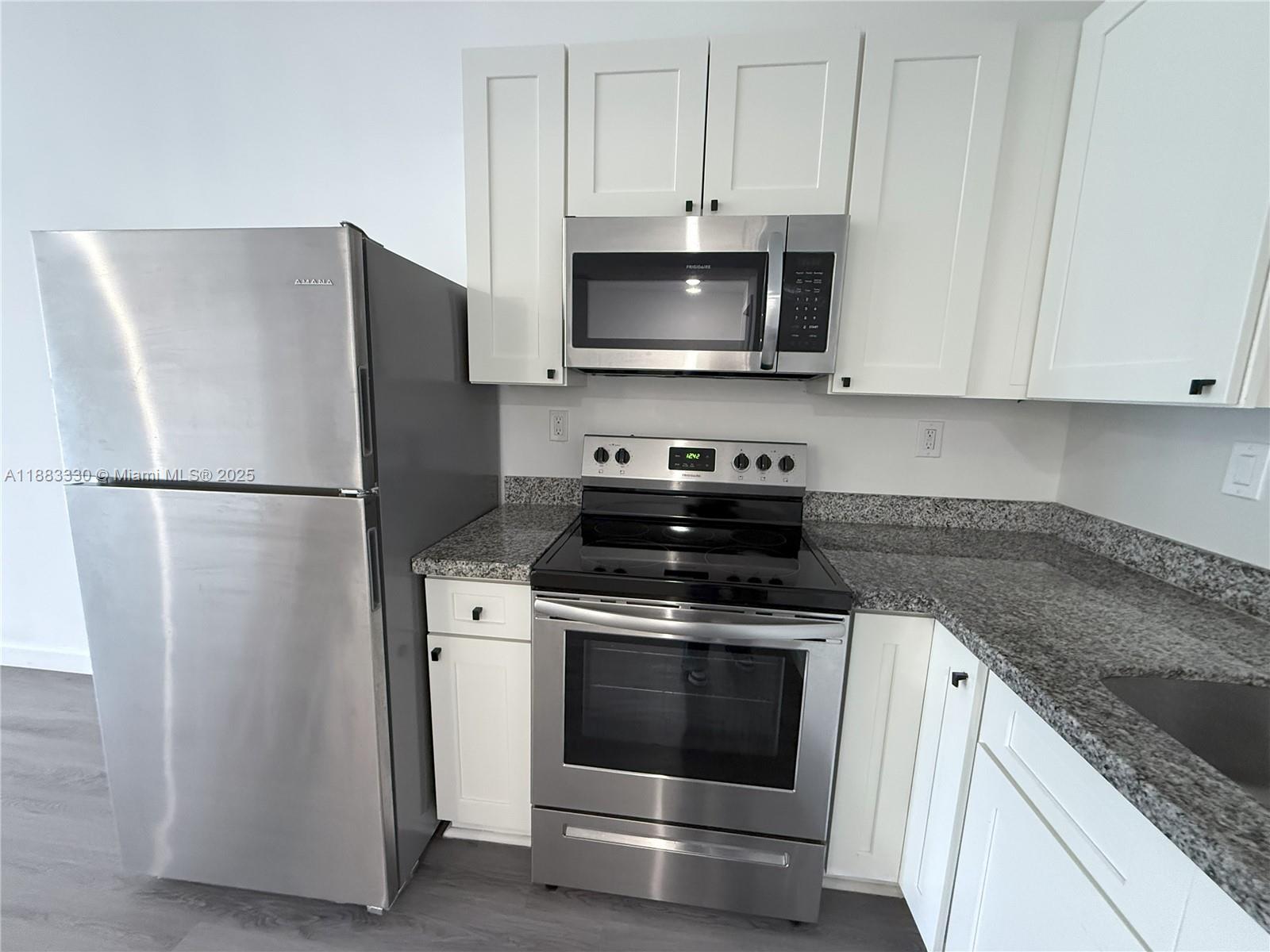 Property photo # 6