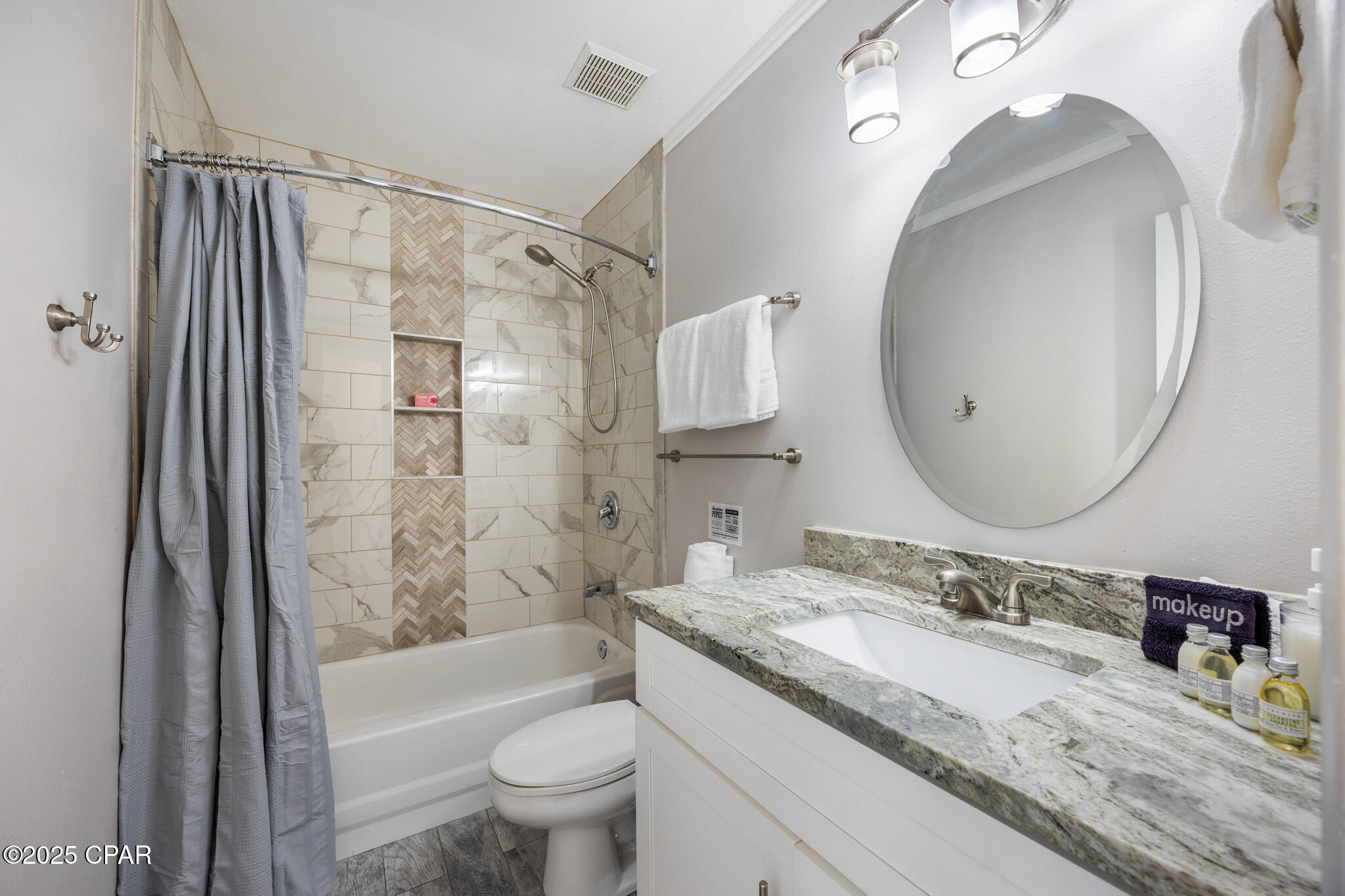 Mndesk3ee5yja2fc7u6h7fncvakebmmcg1gzul9a52i