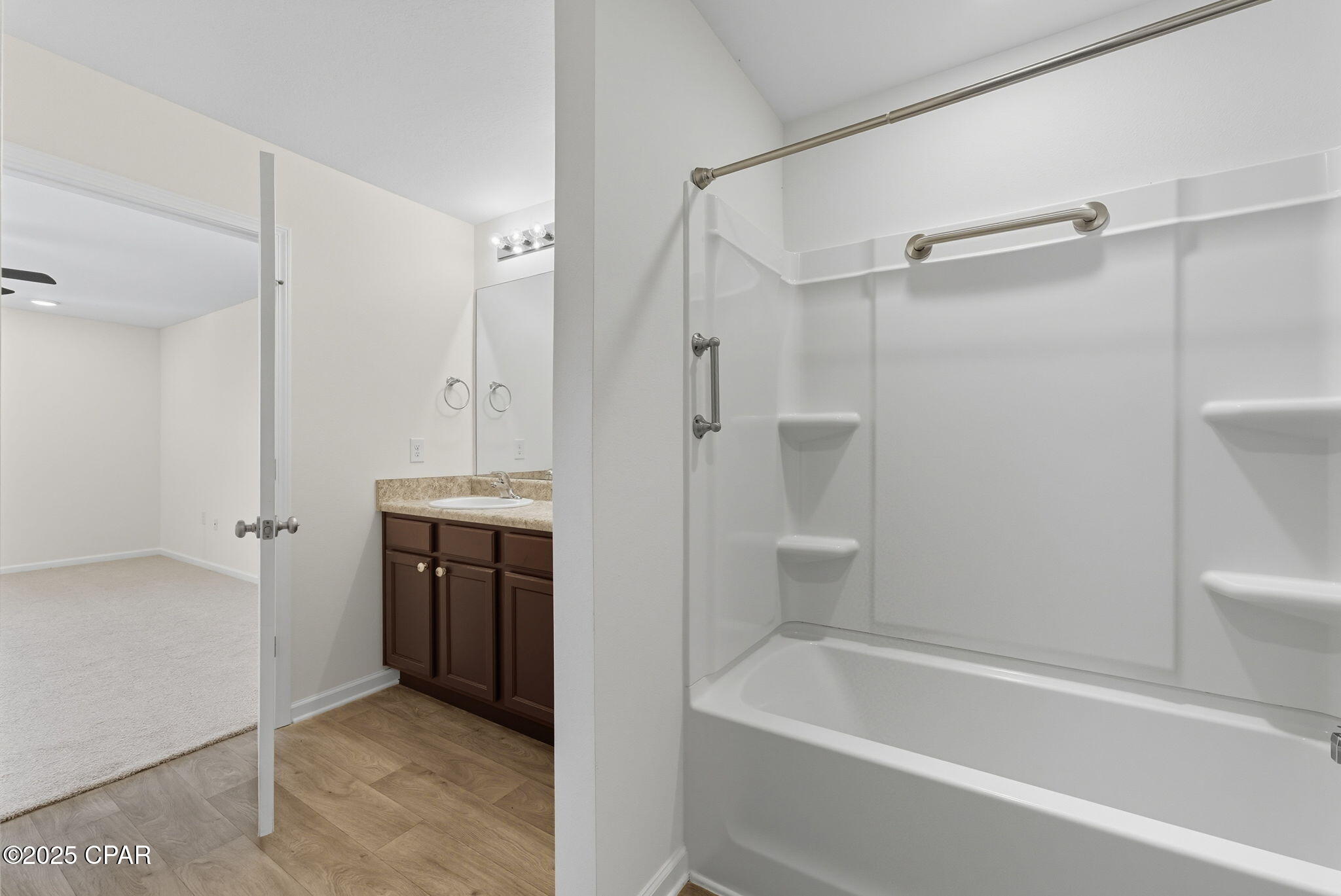 Image 20 For 7141 Hatteras Boulevard