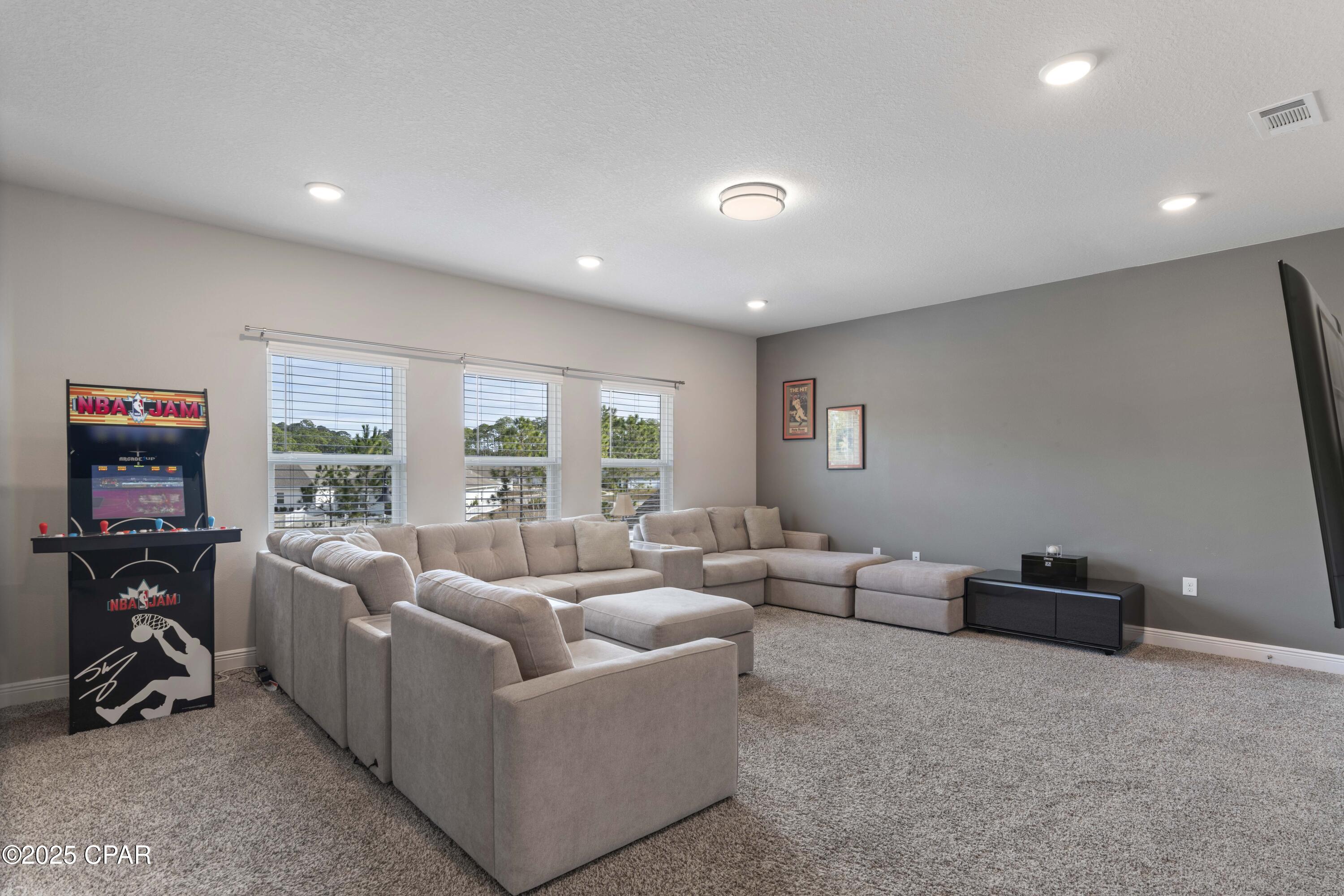 Image 34 For 99 Stonegate Circle