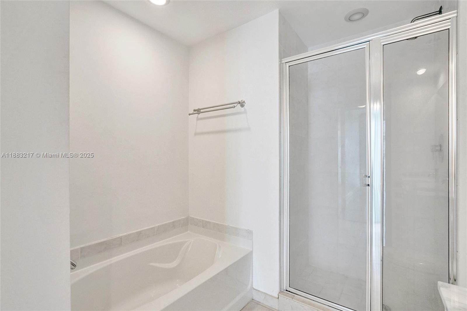 950 Brickell Bay Dr 1704