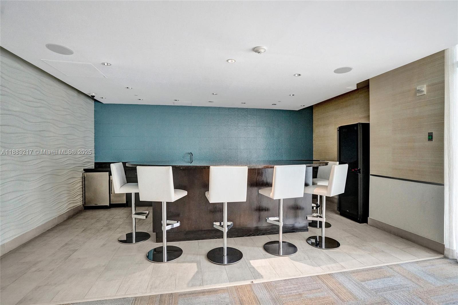 950 Brickell Bay Dr 1704