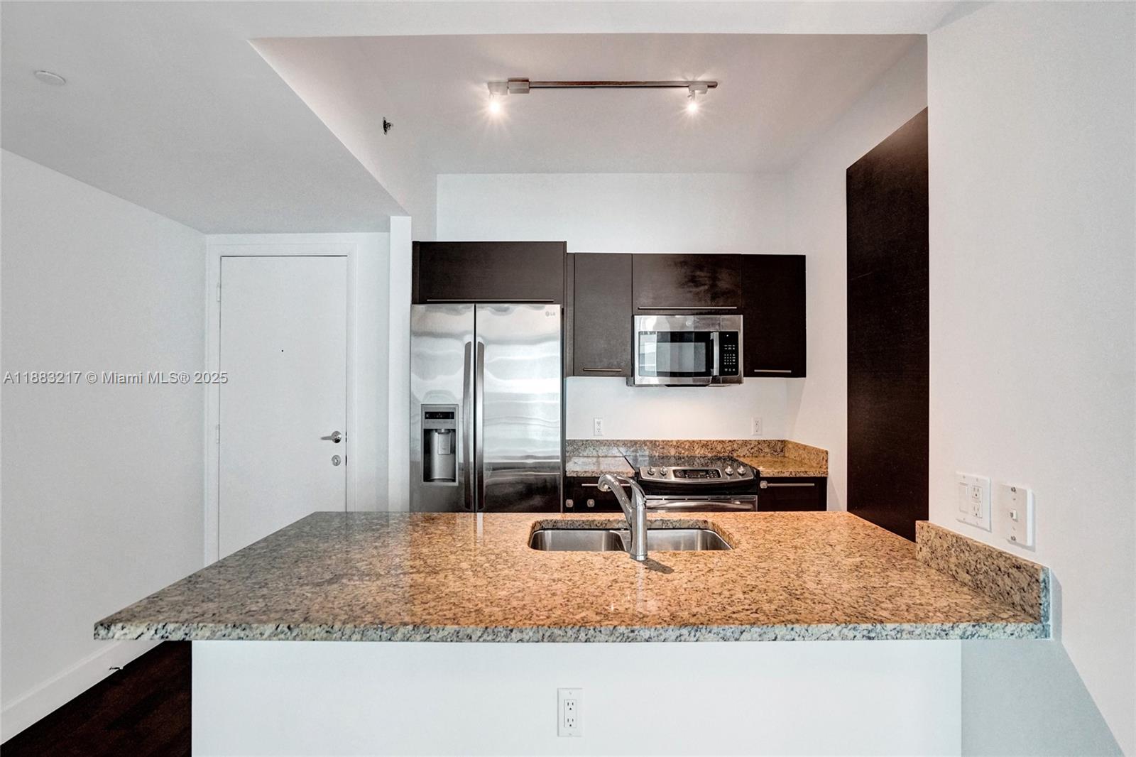 950 Brickell Bay Dr 1704