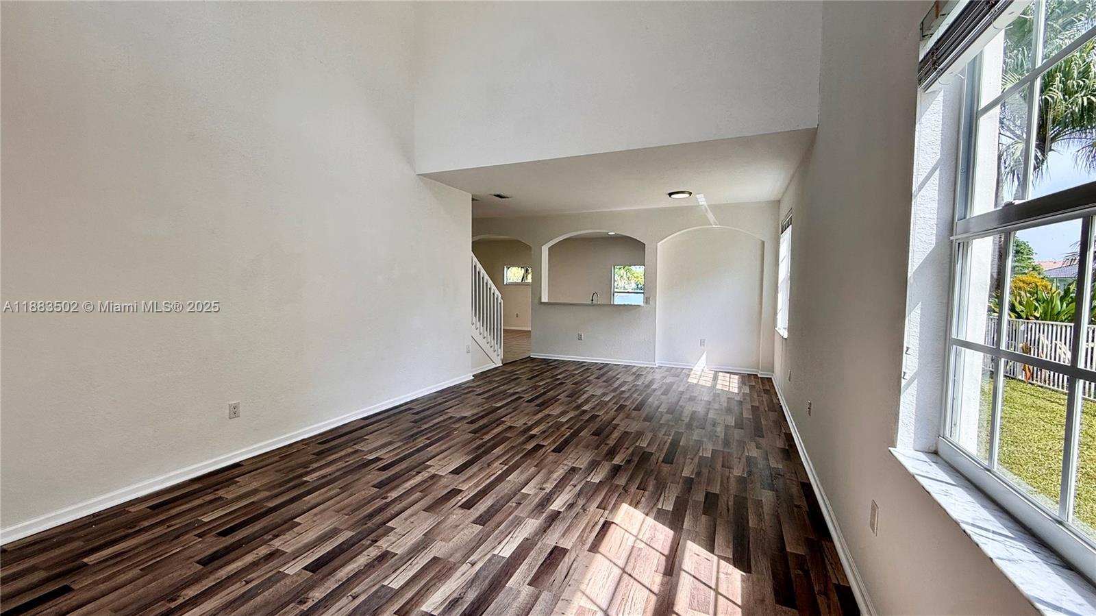 Property photo # 9