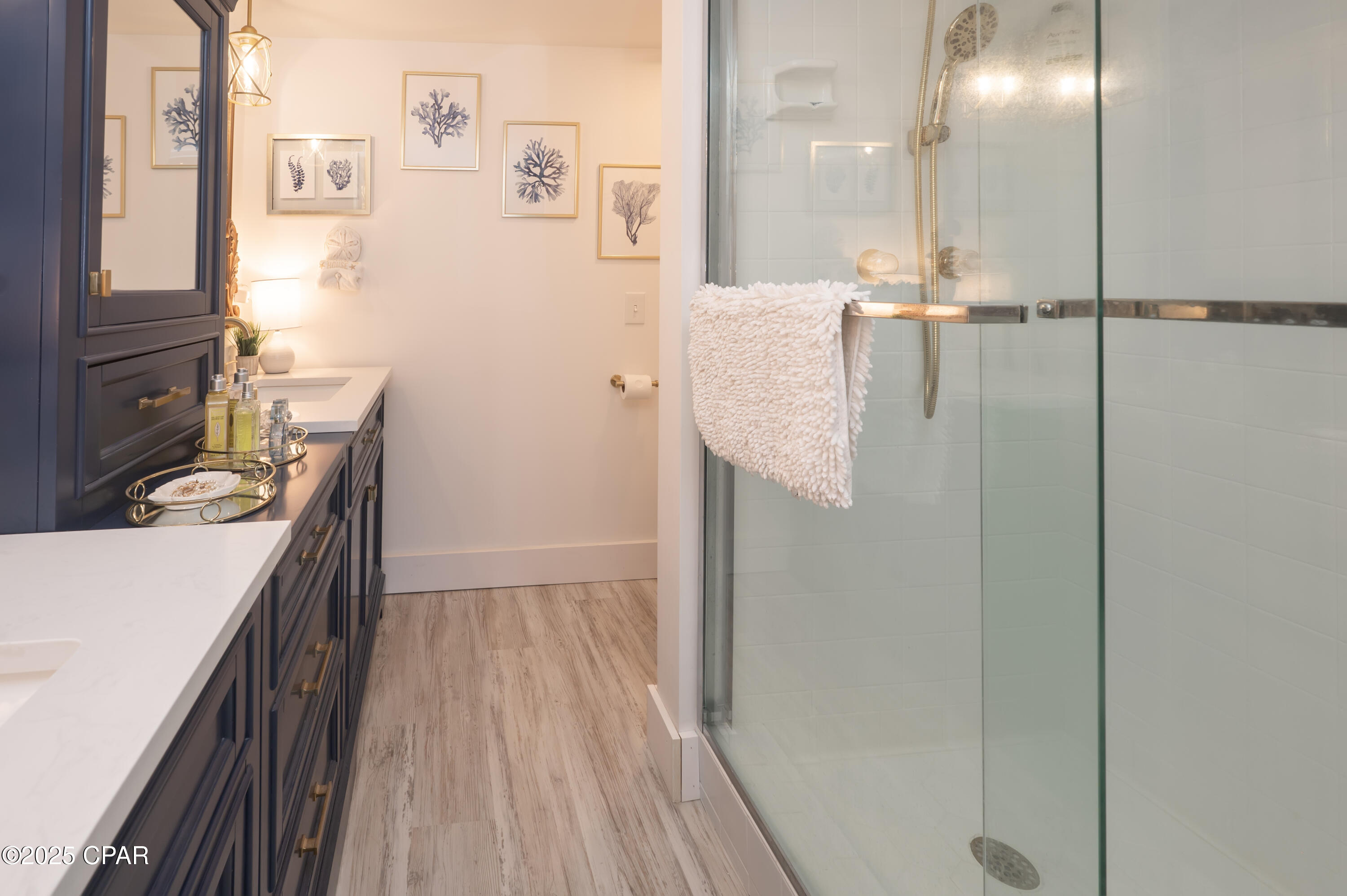 Cux6fcmik2jivy6oupmr Qvry5 Azmfstka Xhr0hrm