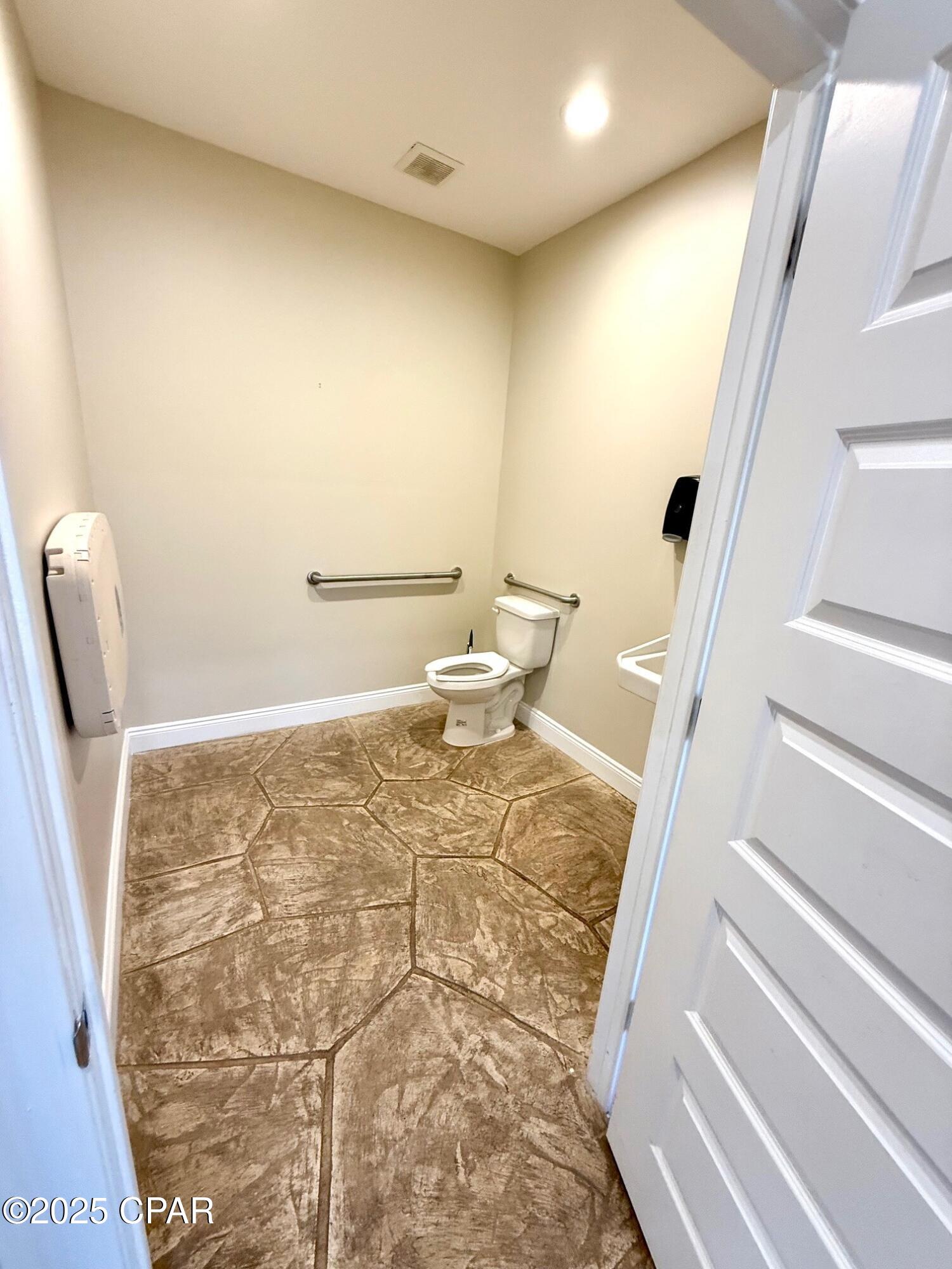 Eyfxxlnozui3haqrgu0_rrvftnatqmjsqltvgvmbc7a