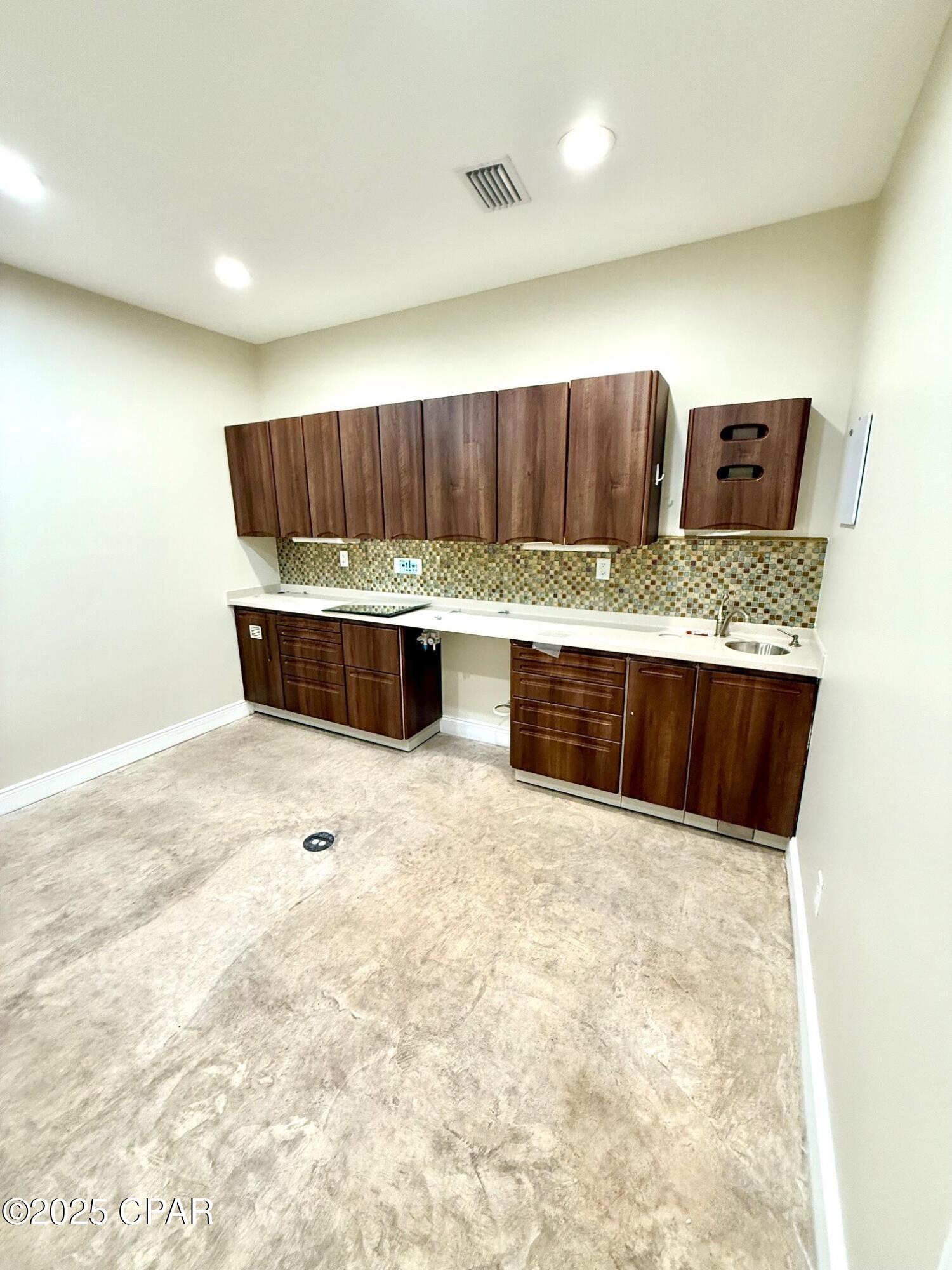 Image 9 For 2624 Jenks Avenue