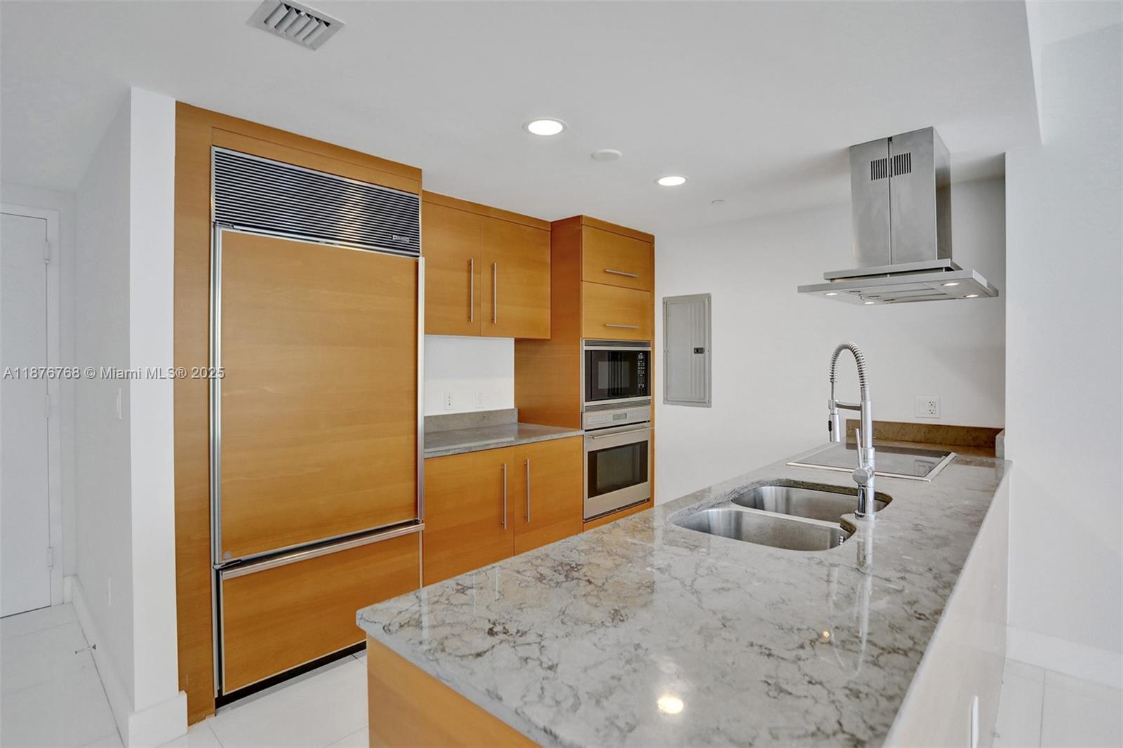 Property photo # 2