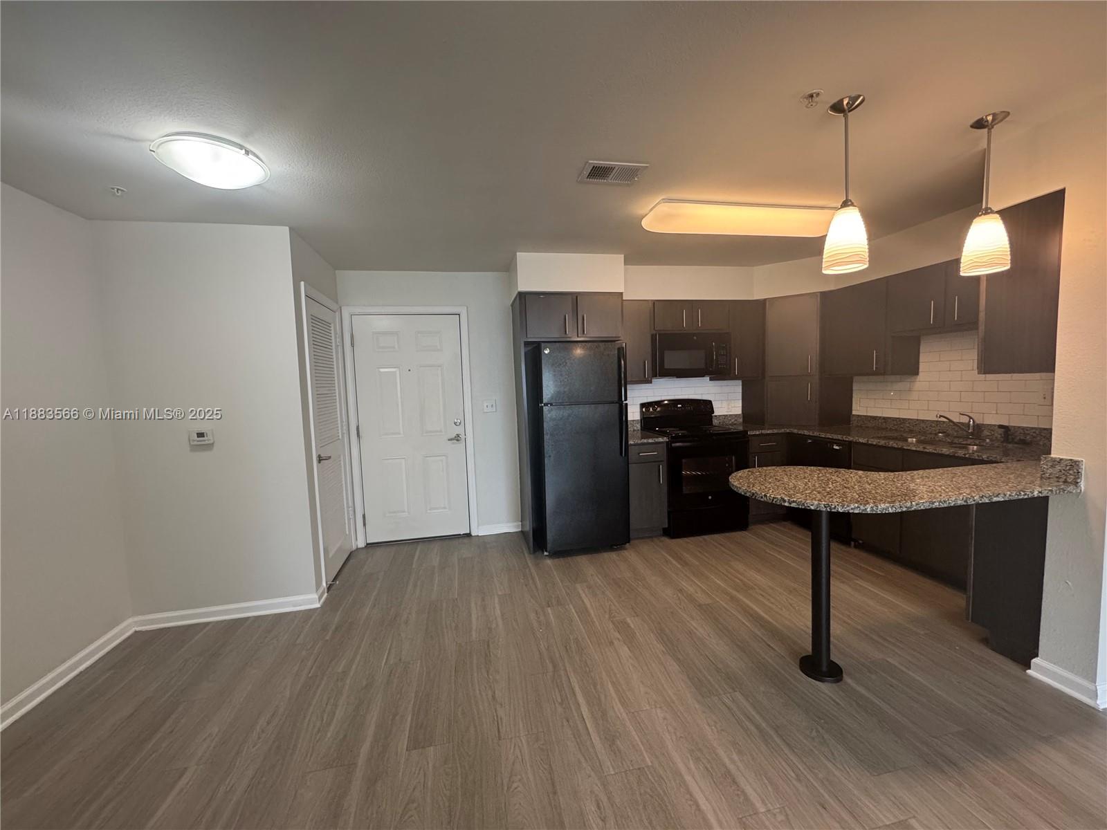 Property photo # 6