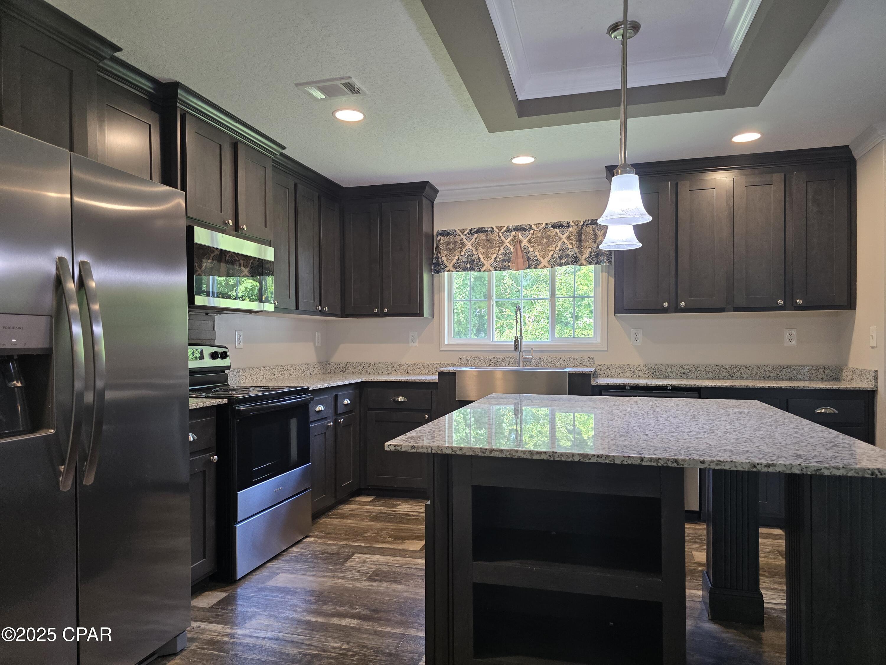 4fgaqbecyqgjh7 Ndcqmupn9xjt Tf0j0dvdgdn4mqe